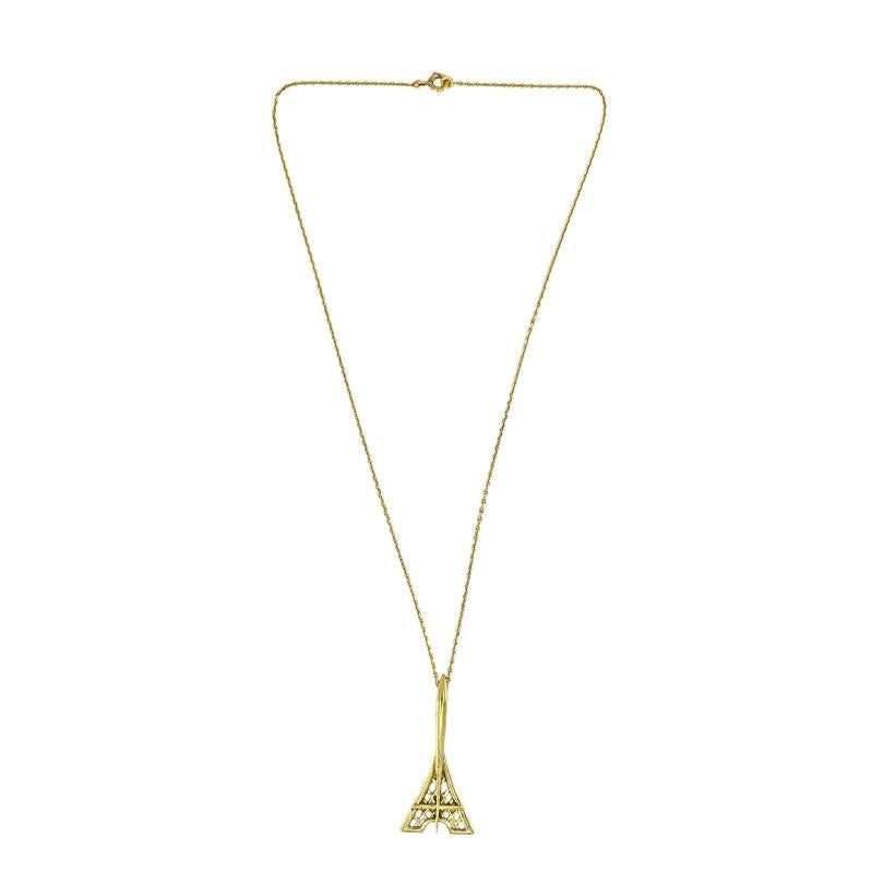 Fred Paris - Collana con ciondolo Torre Eiffel in oro 18k In condizioni buone in vendita a Beverly Hills, CA