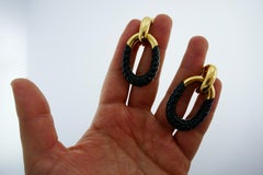 Fred Paris 18K Yellow Gold & Carved Onyx Door Knocker Earrings Vintage C. 1970s