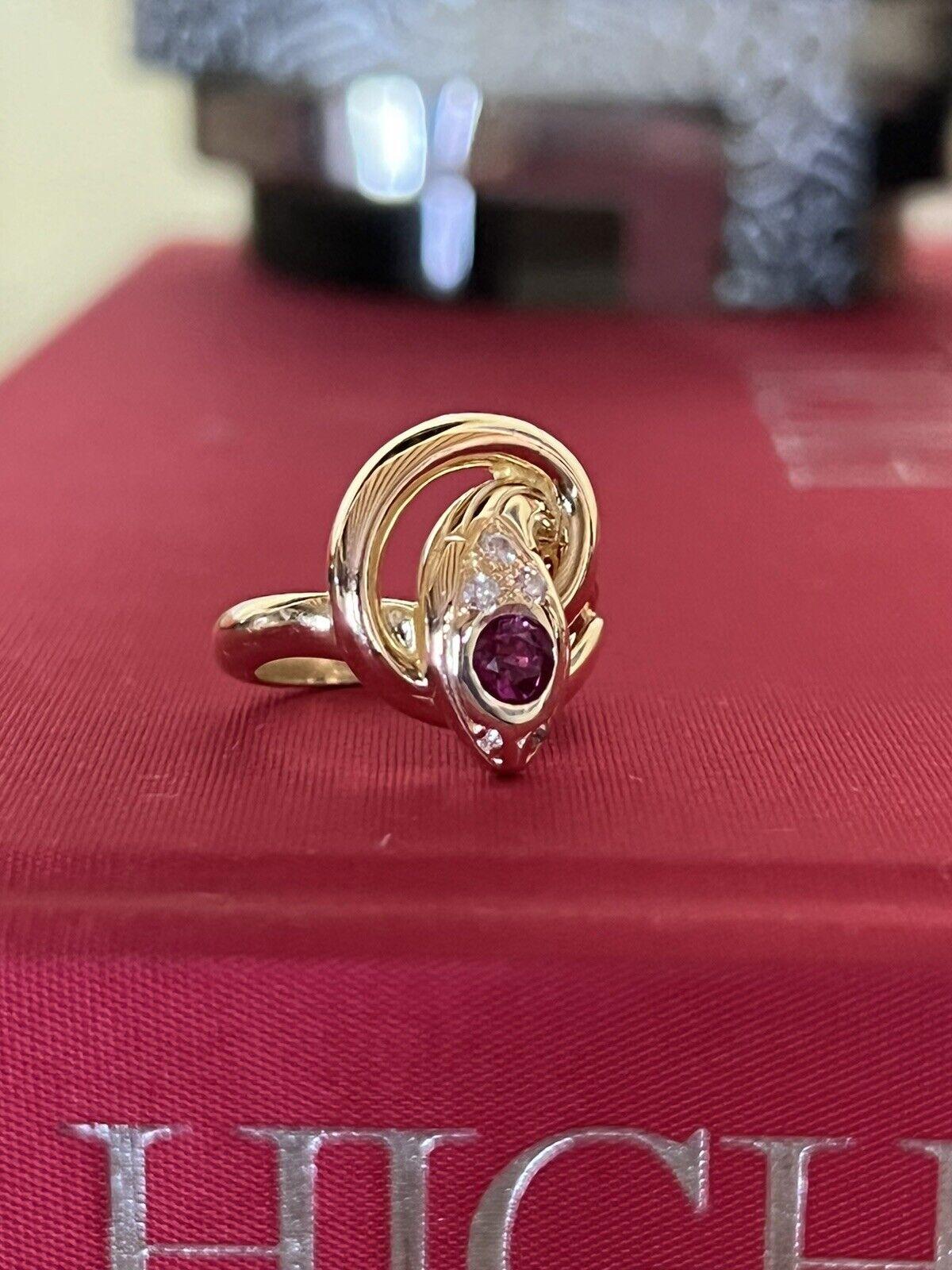 Fred Paris 18k Yellow Gold, Diamond & Burma Ruby Snake Ring Vintage Fully Marked In Excellent Condition For Sale In Beverly Hills, CA