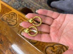 FRED PARIS Boucles d'oreilles Door Knocker en or jaune 18k 1980 Vintage