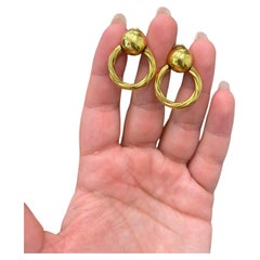 FRED PARIS Boucles d'oreilles Door Knocker en or jaune 18k 1980 Vintage