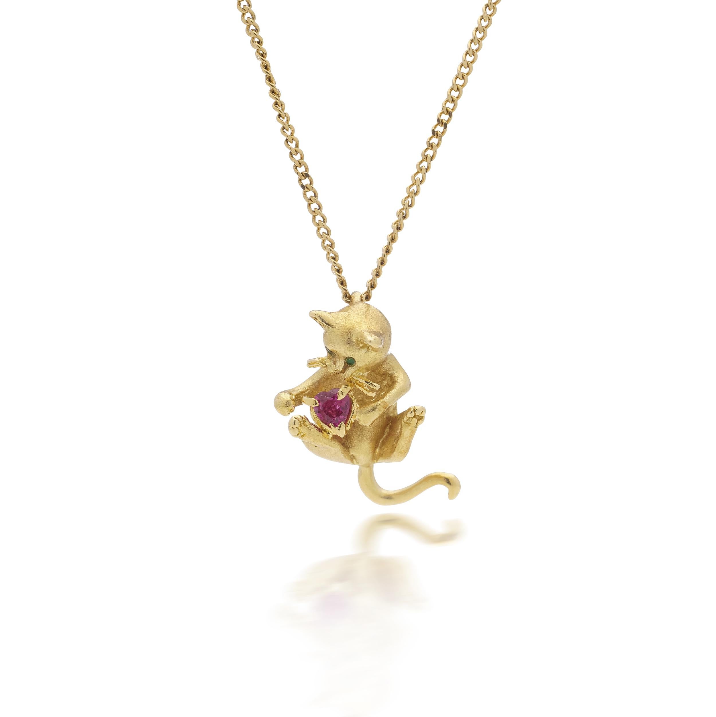 rat with gold chain