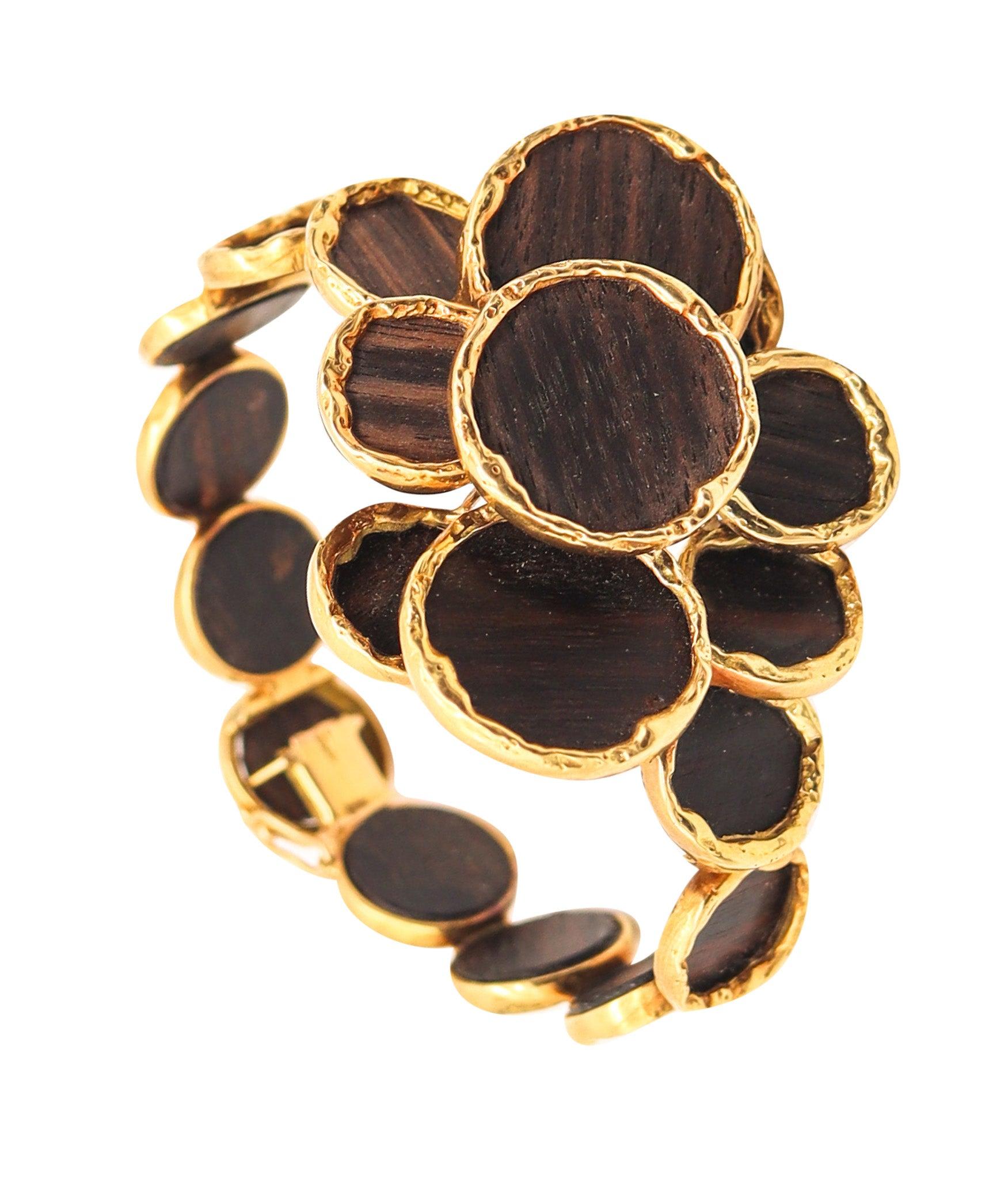 FRED Paris 1970 Bracelet-bracelet sculptural en or jaune 18Kt et Wood Wood sculpté