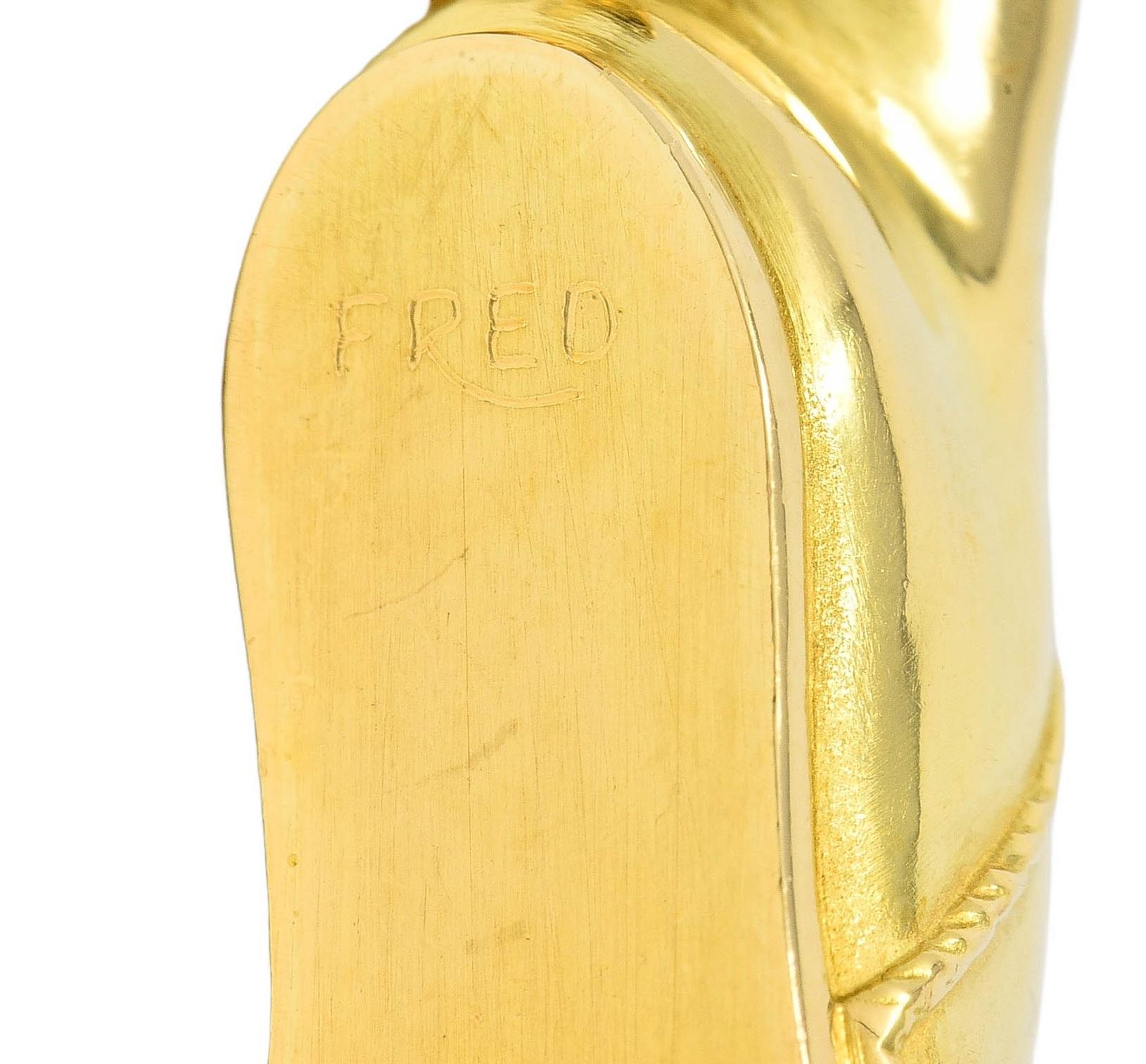 Fred Paris 1970's French Coral 18 Karat Yellow Gold Vintage Foot Pendant 1