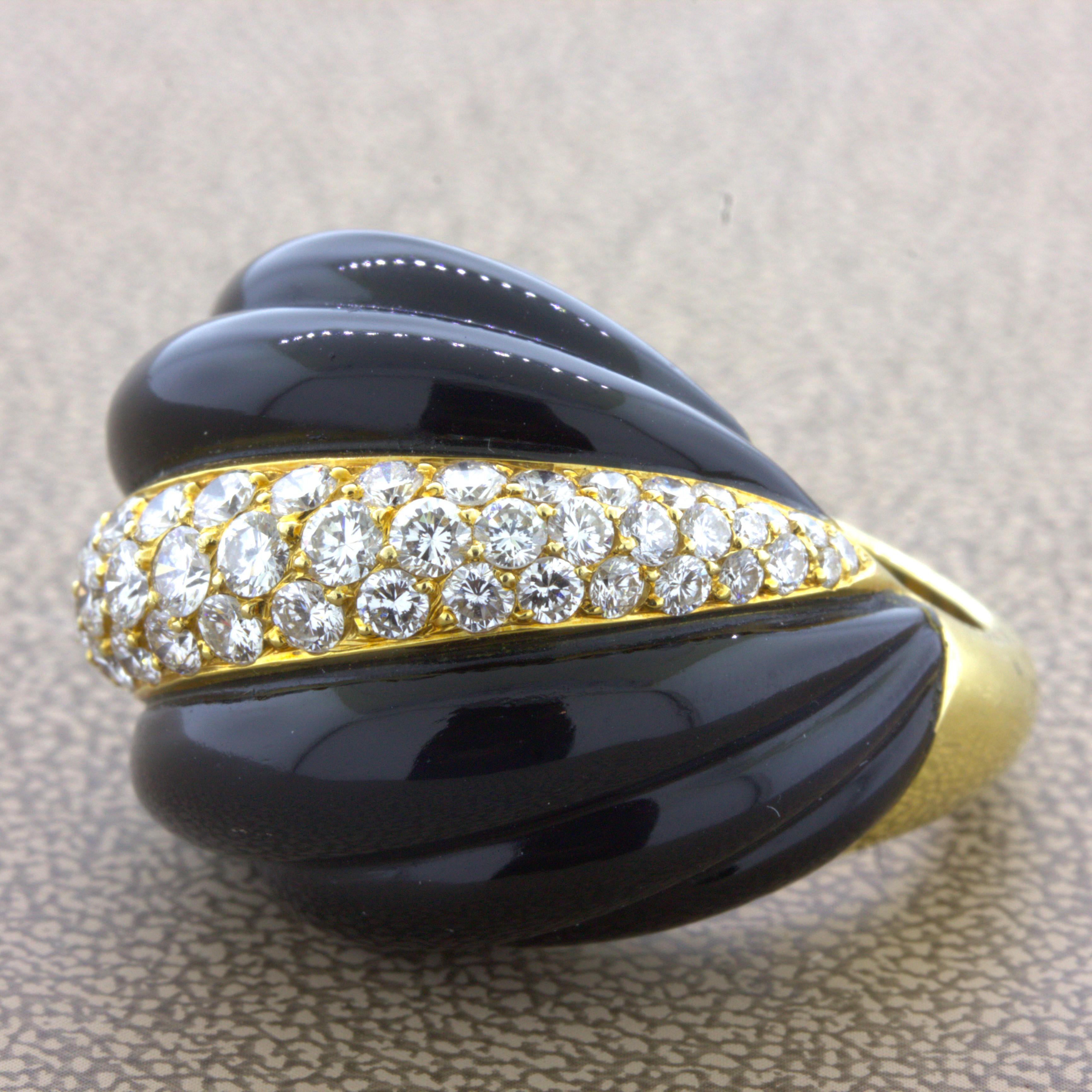 Cabochon Fred Paris Diamond Onyx 18K Yellow Gold Cocktail Ring, French For Sale