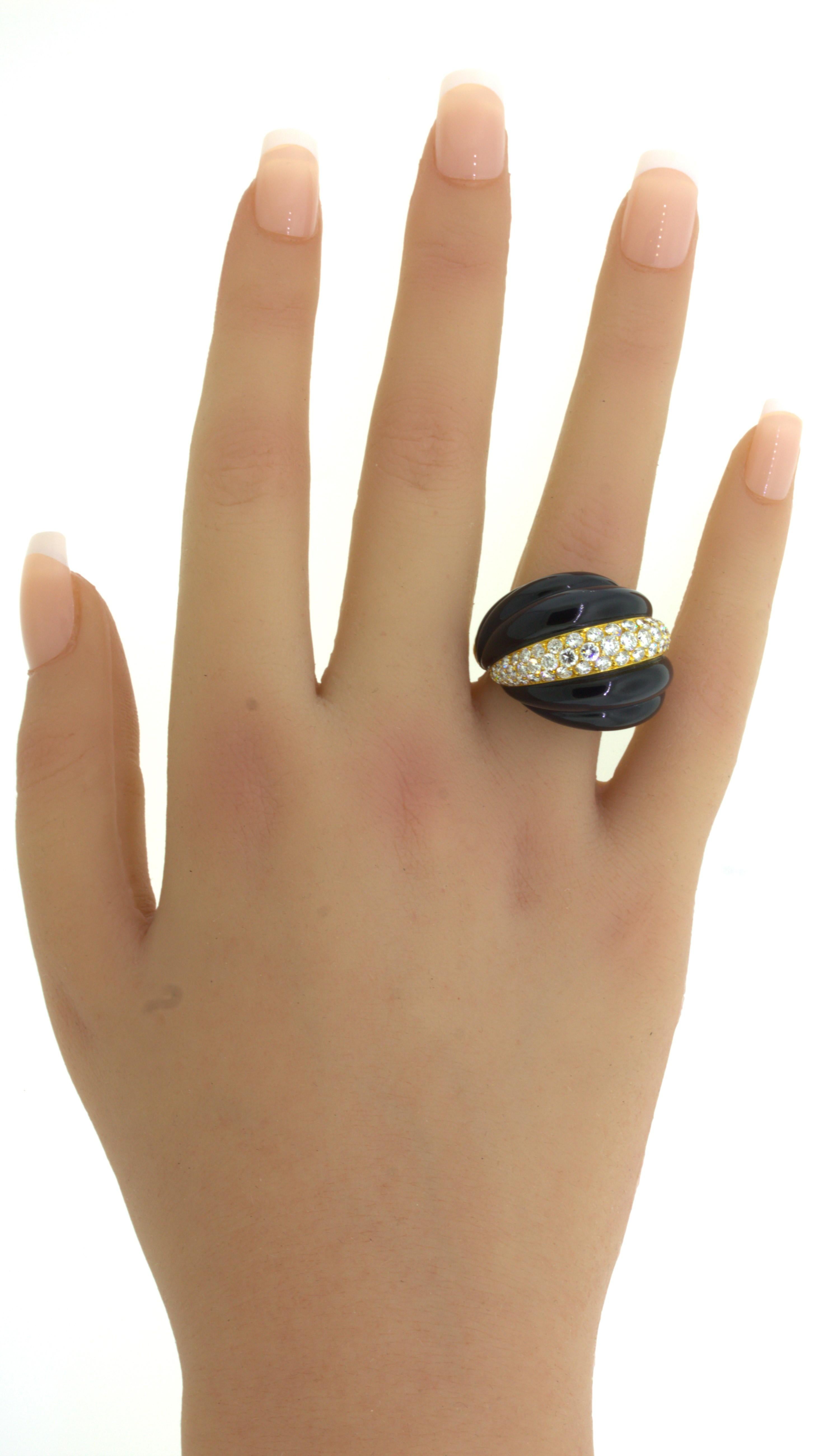 Fred Paris Diamond Onyx 18K Yellow Gold Cocktail Ring, French For Sale 3