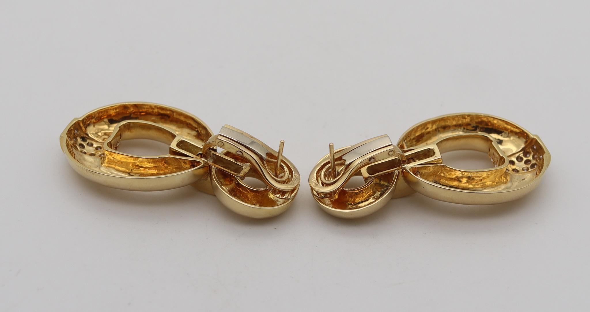 Fred Paris Door Knockers Earrings In 18Kt Yellow Gold With 2.40 Ctw VS Diamonds In Excellent Condition For Sale In Miami, FL