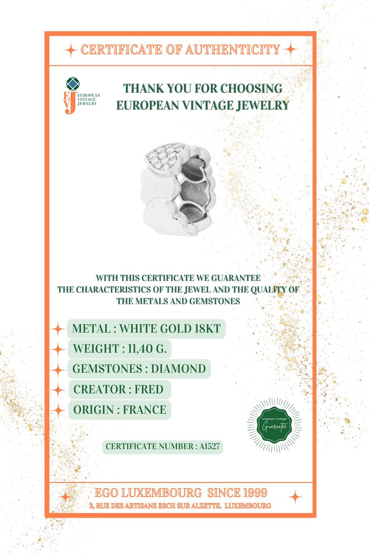 Fred Paris Anello con cuore e diamanti in oro bianco 18 carati in vendita 1