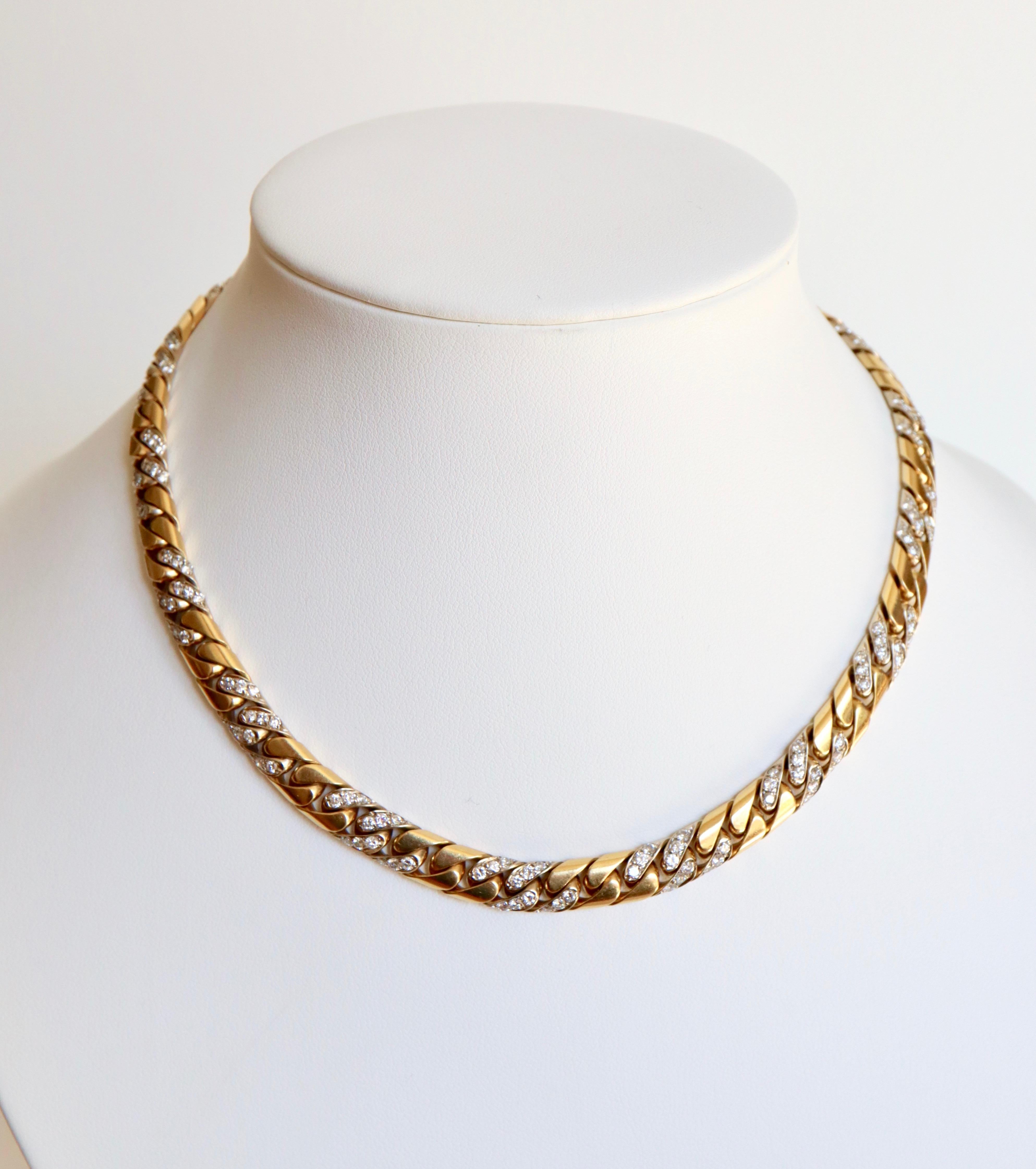 FRED Necklace in 18K yellow gold and diamonds Gourmette link, 28 links of which are each paved with 6 diamonds for a total weight of approximately 3 carats.
Signed: Fred Paris 
Length: 40cm Width: 6mm
Gross weight: 83g