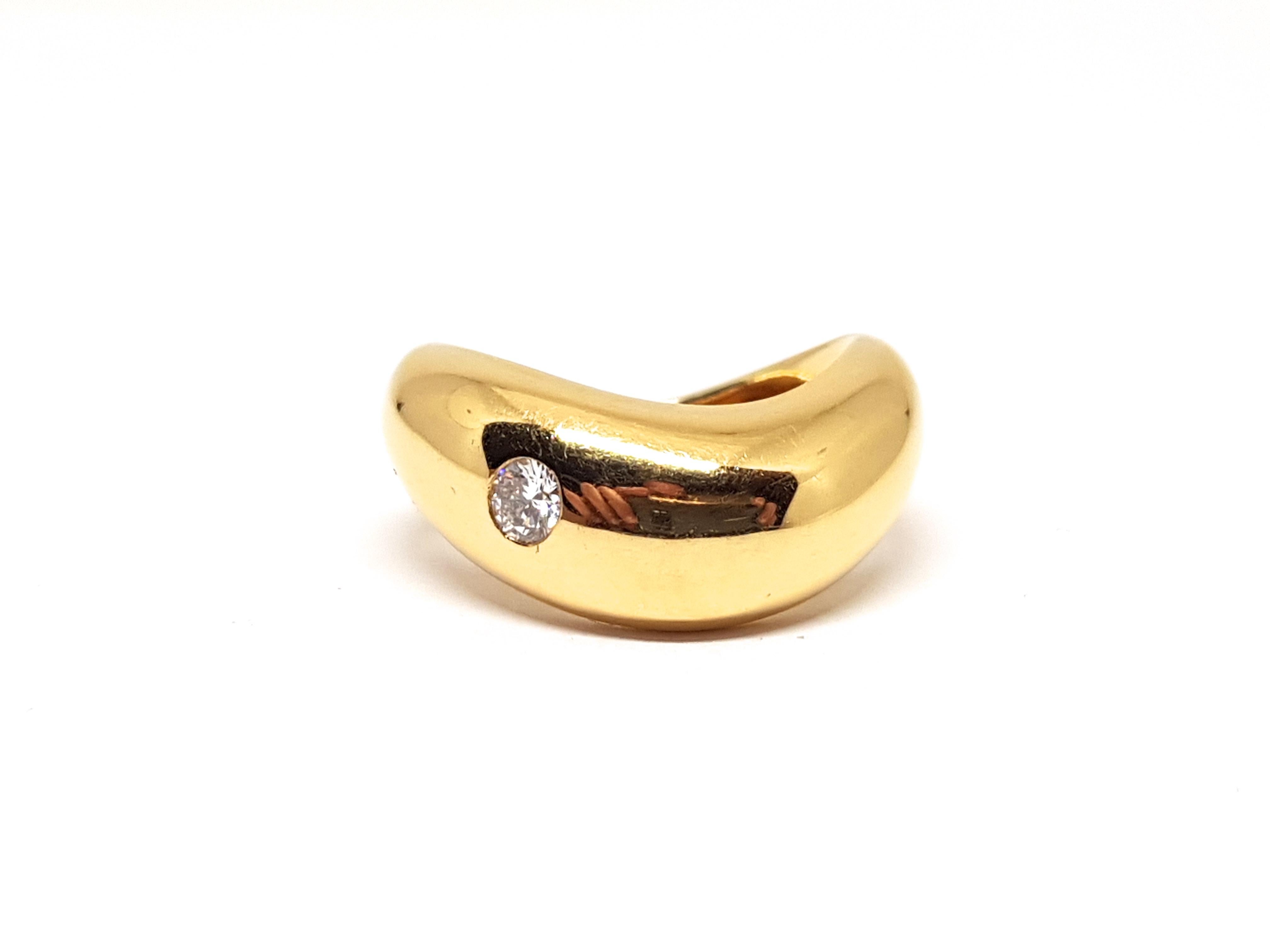 Signed FRED 750 Paris 40064 
Gold: 18 carat yellow gold 
Weight: 7.36 gr. 
Diamonds: 0,10ct. 
Ring Size: 49 / 15,50mm 
Free resizing of Ring up to size 70 / 22.25mm / US 13 
All our jewellery comes with a certificate and 5 years guarantee 
Shipping: