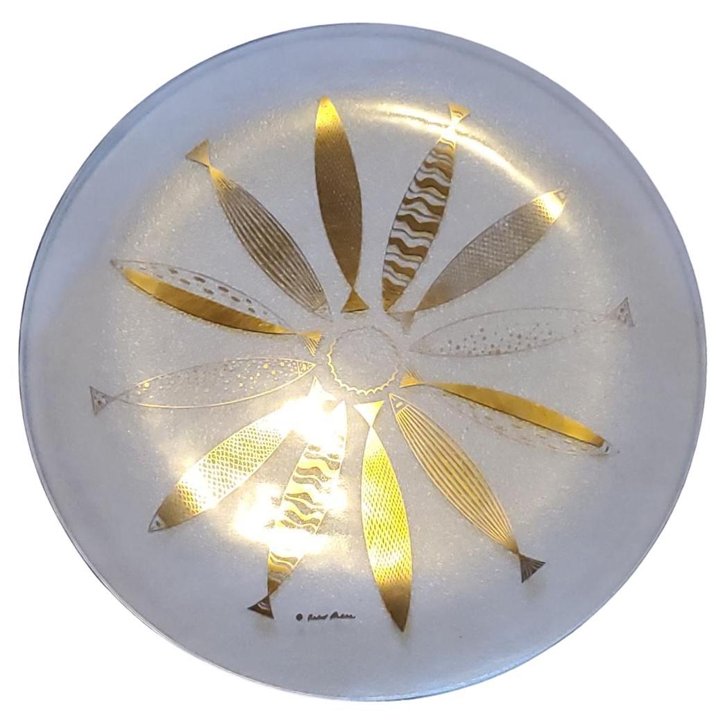 FRED PRESS 1960s ICONIC PEBBLY-PRESSED ROUND GLASS SERVING TRAY 24K GOLD FISH For Sale