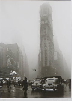 Fred Stein Photograph – Times Square in the Rain, 1949 estate stamped 28/350