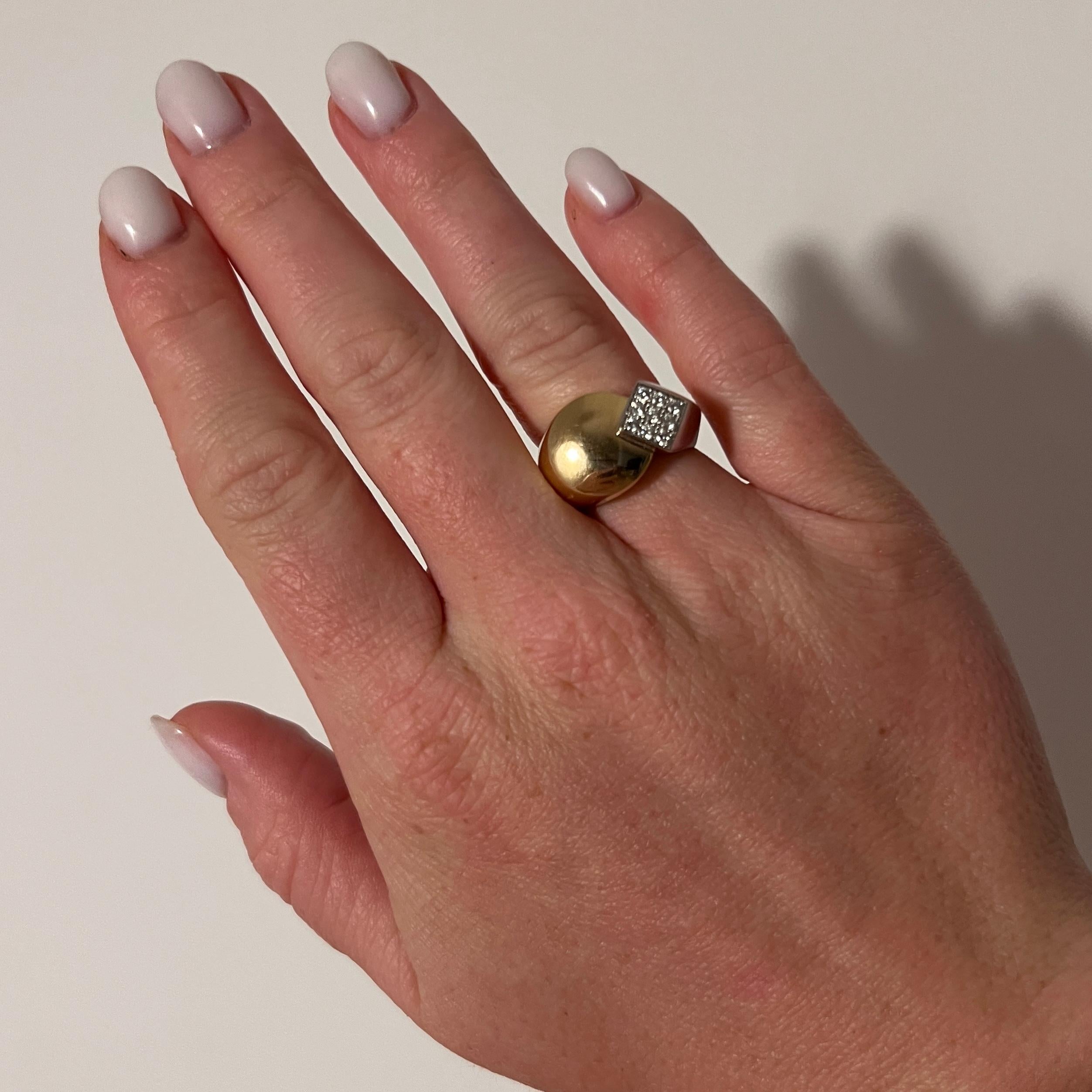 FRED Vintage Signet Ring, 18k Two-Tone Gold, Brilliant Diamonds, French Designer im Angebot 5