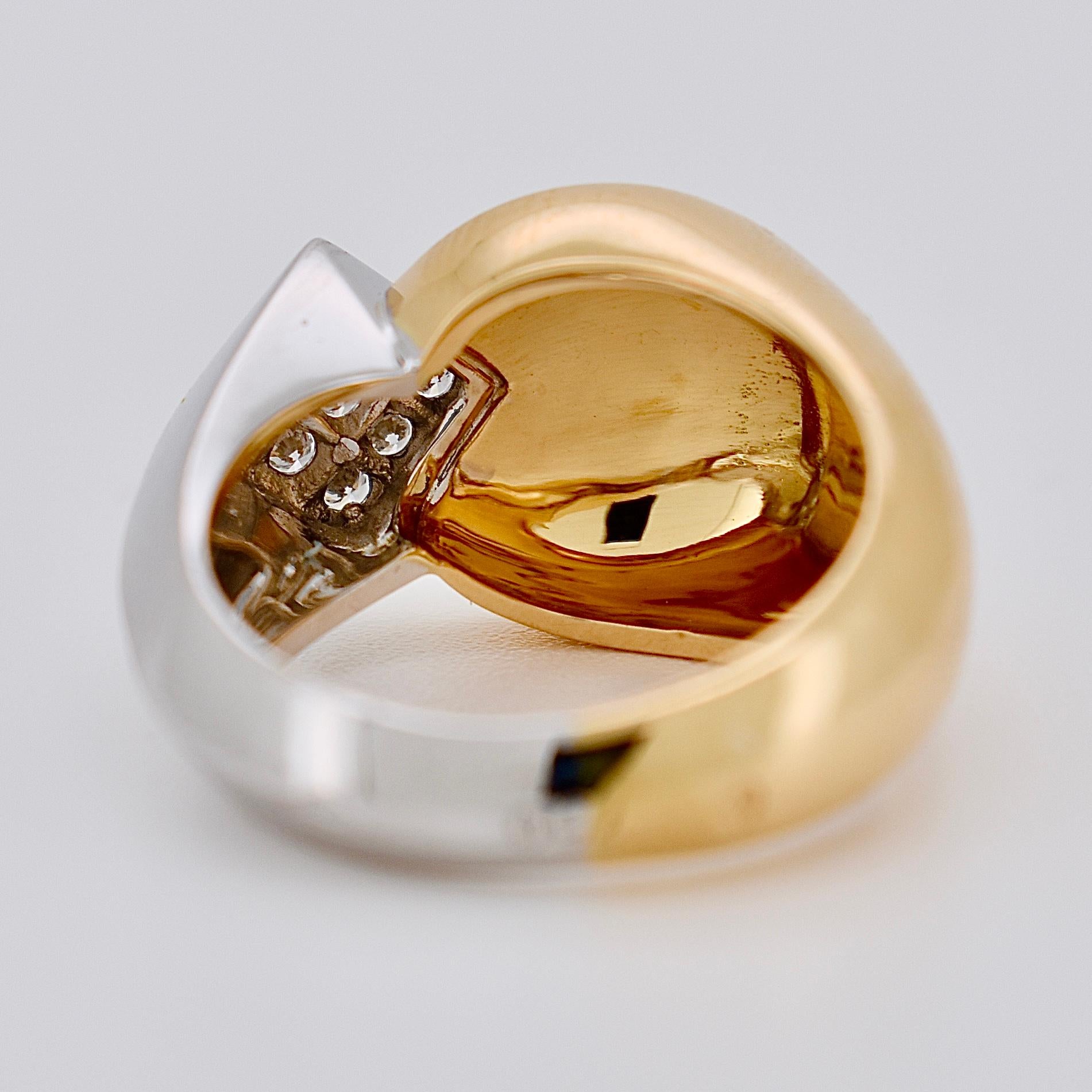 FRED Vintage Signet Ring, 18k Two-Tone Gold, Brilliant Diamonds, French Designer (Brillantschliff) im Angebot