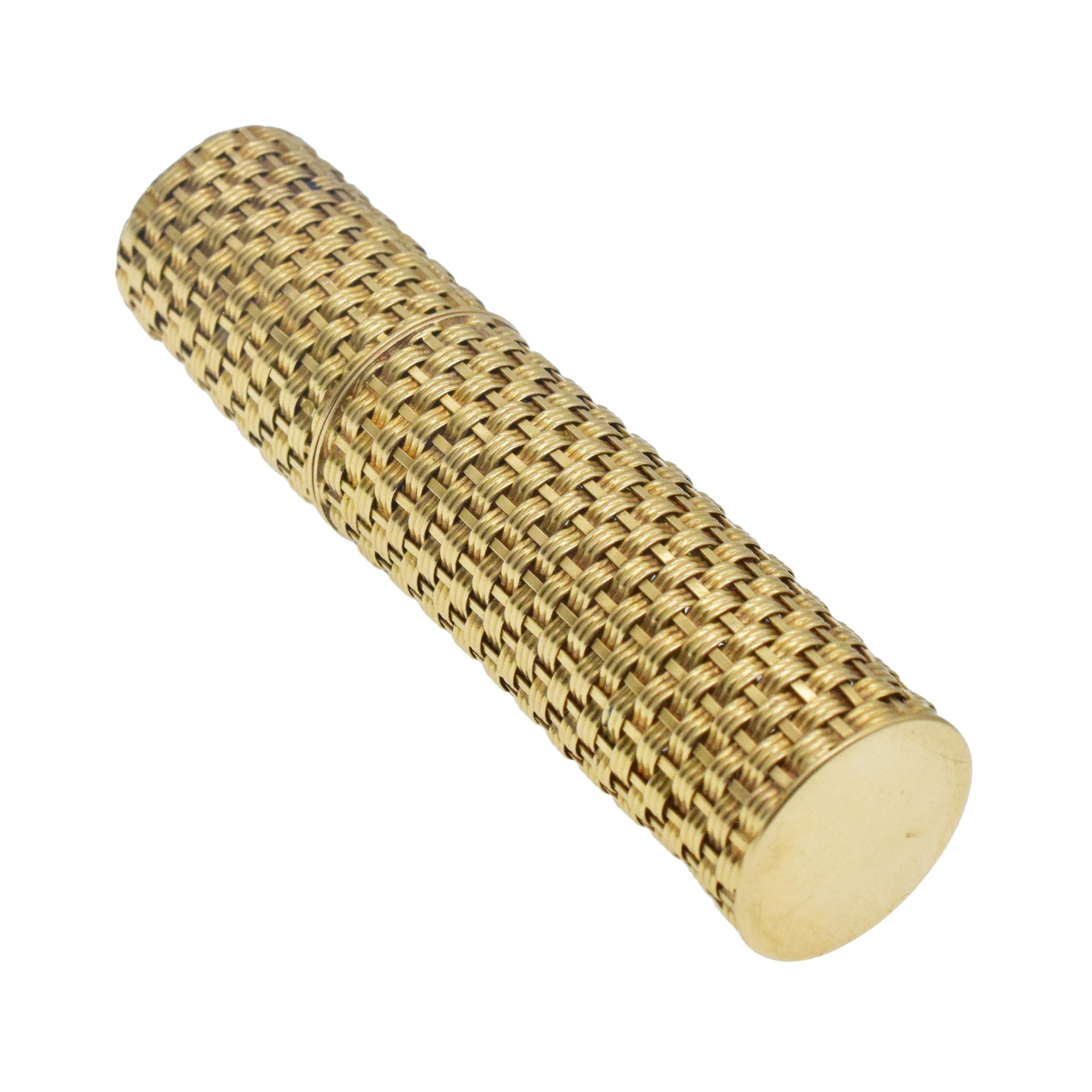 Fred Woven 18k Yellow Gold Perfume Holder en vente 1