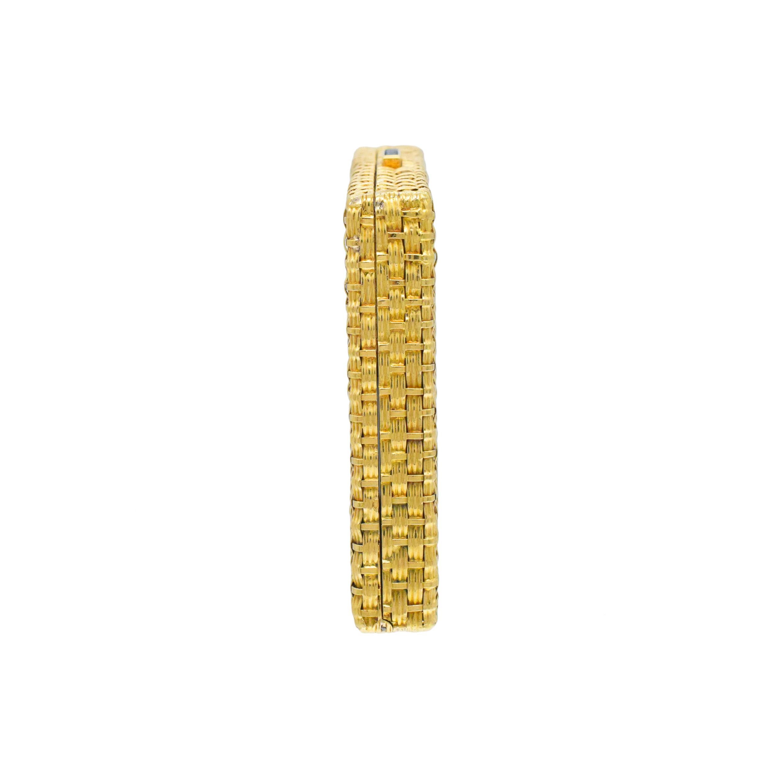 Fred Woven 18k Yellow Gold Powder Case With Sapphire Thumb piece. For Sale 5