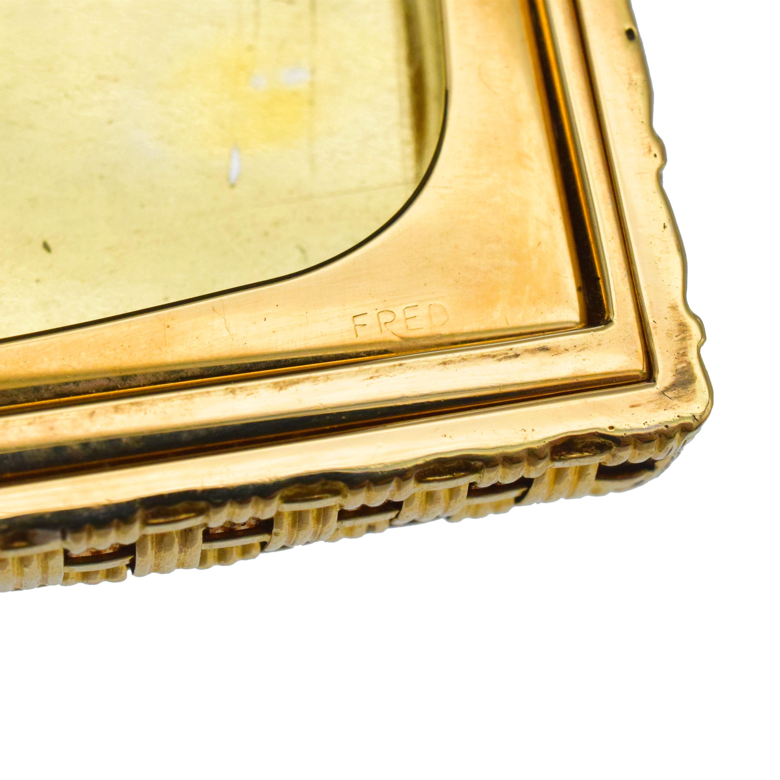 Fred Woven 18k Yellow Gold Powder Case With Sapphire Thumb piece. For Sale 3