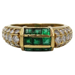 Bague FRED en or jaune avec émeraudes et diamants