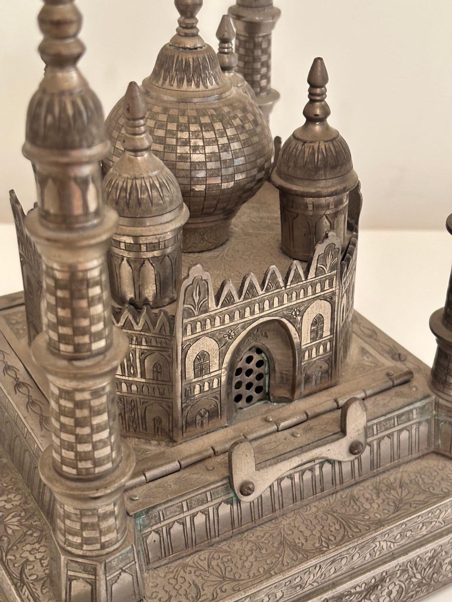 Hand-Crafted Fred Zimbalist Taj Mahal Music Box Swiss Thorens Movement Circa 1930 Number 29 For Sale