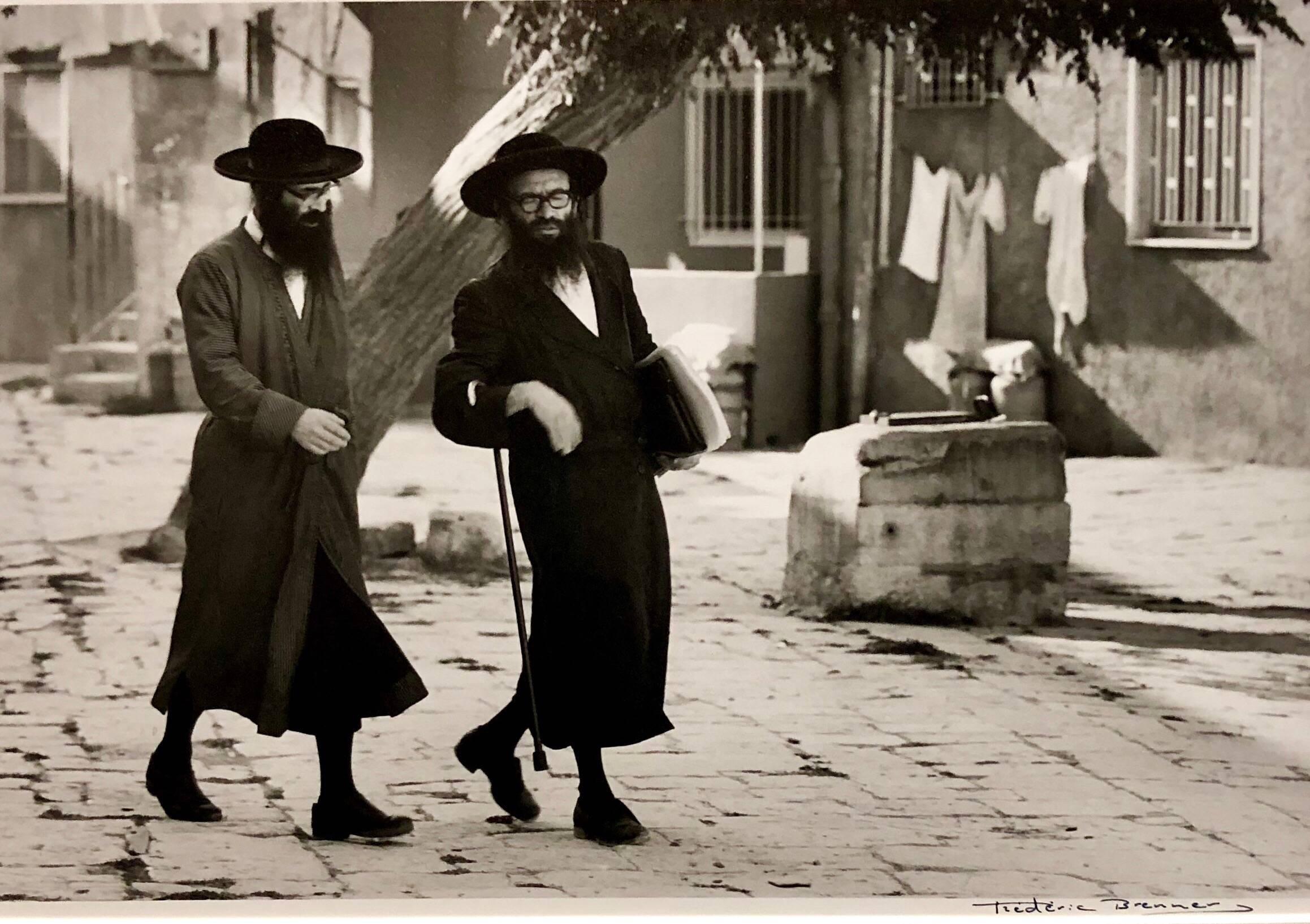 Frederic Brenner Black and White Photograph - Dans le Quartier Hongrois de Mea Shearim, Jerusalem Vintage Silver Gelatin Print