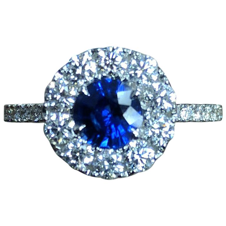 Frederic Sage 0.91 Carat Round Sapphire Diamond Engagement Bridal Cocktail Ring For Sale