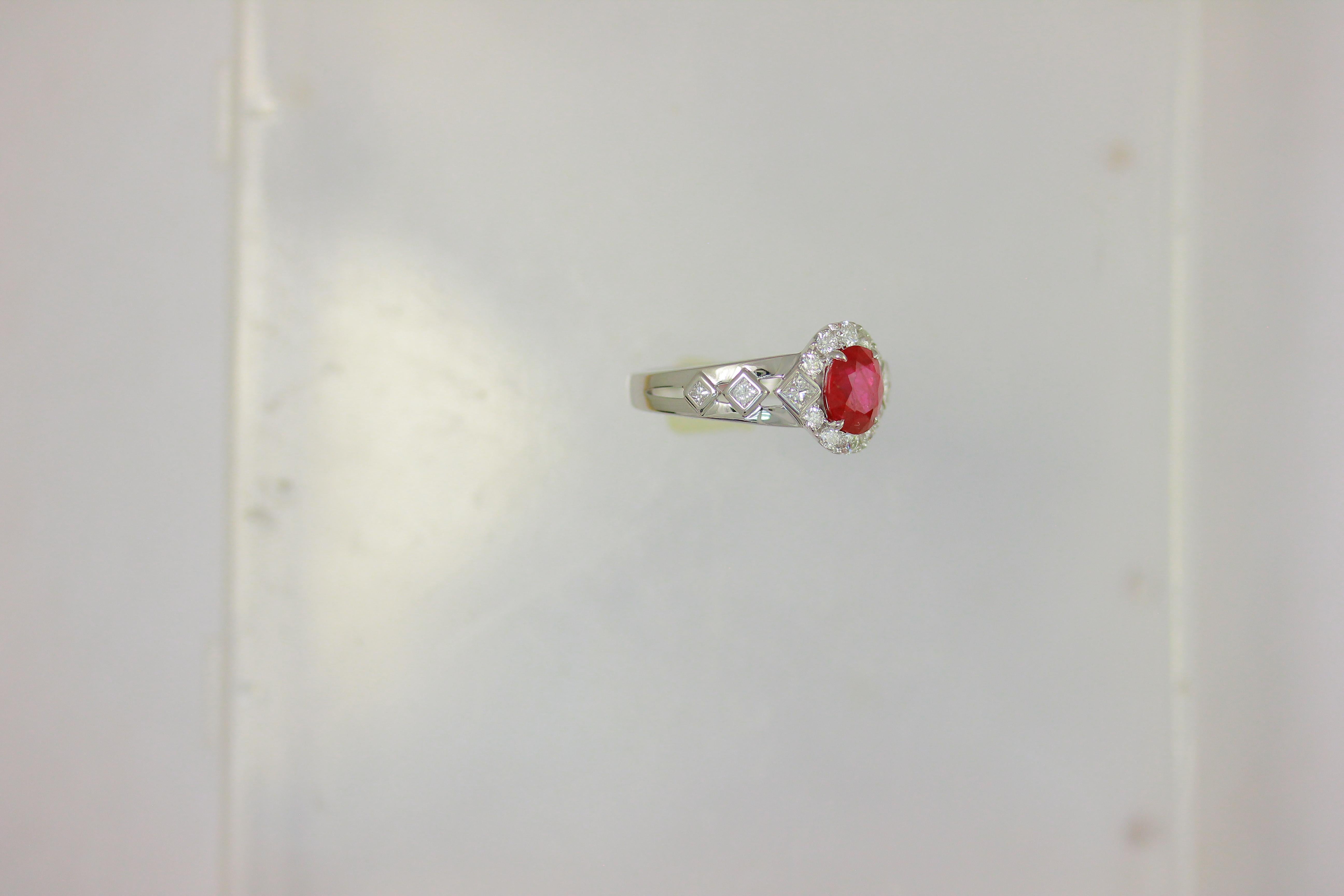 Frederic Sage 1.63 Carat Ruby and Diamond Engagement Bridal Cocktail Ring In New Condition For Sale In New York, NY