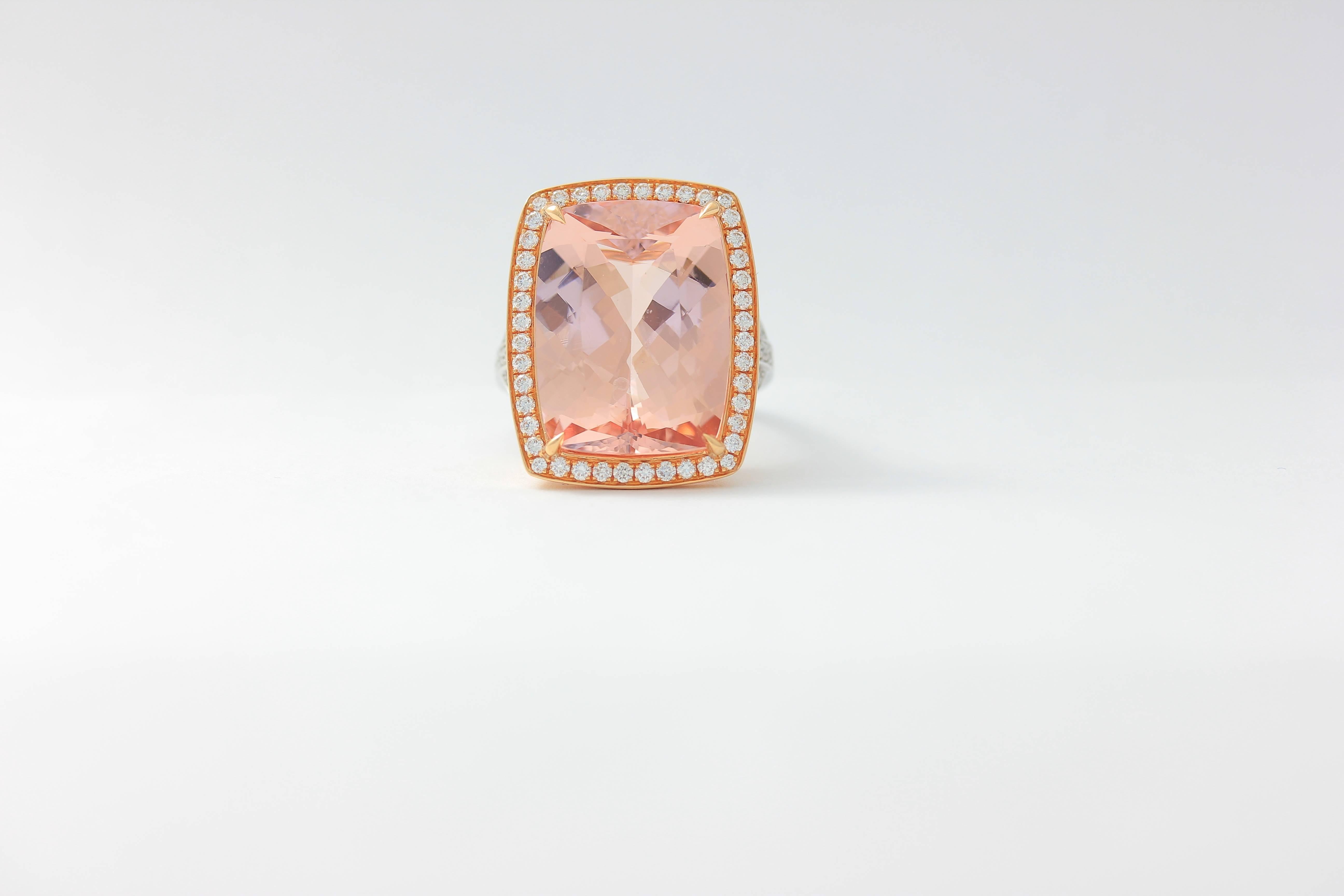 14K Pink and White Gold One-Of-A-Kind Morganite Ring

Total Diamond weight is approximately 0.81CT

Total Morganite weight is approximately 18.13