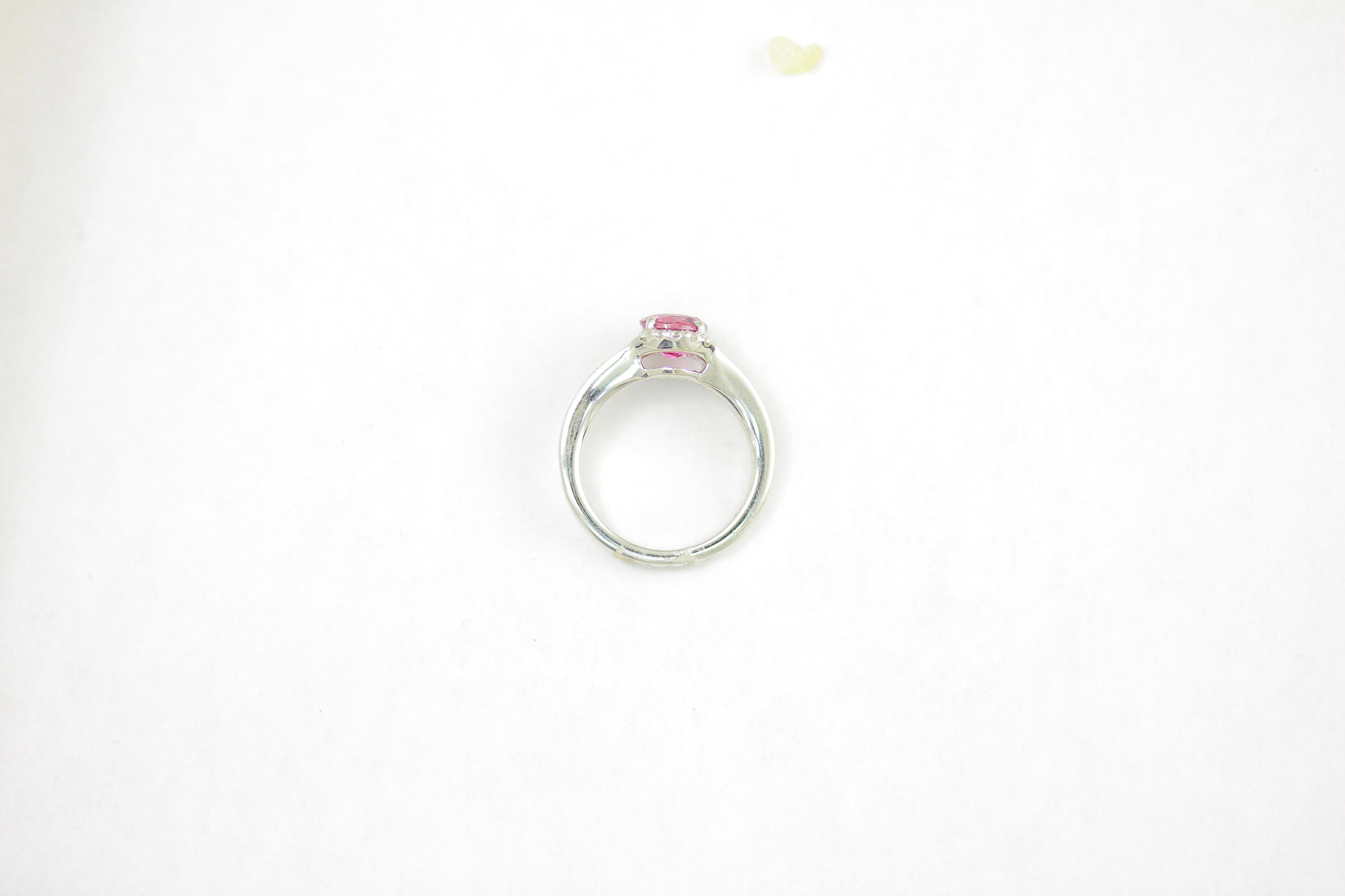 Contemporary Frederic Sage 1.93 Carat Pink Sapphire Diamond Engagement Bridal Cocktail Ring For Sale