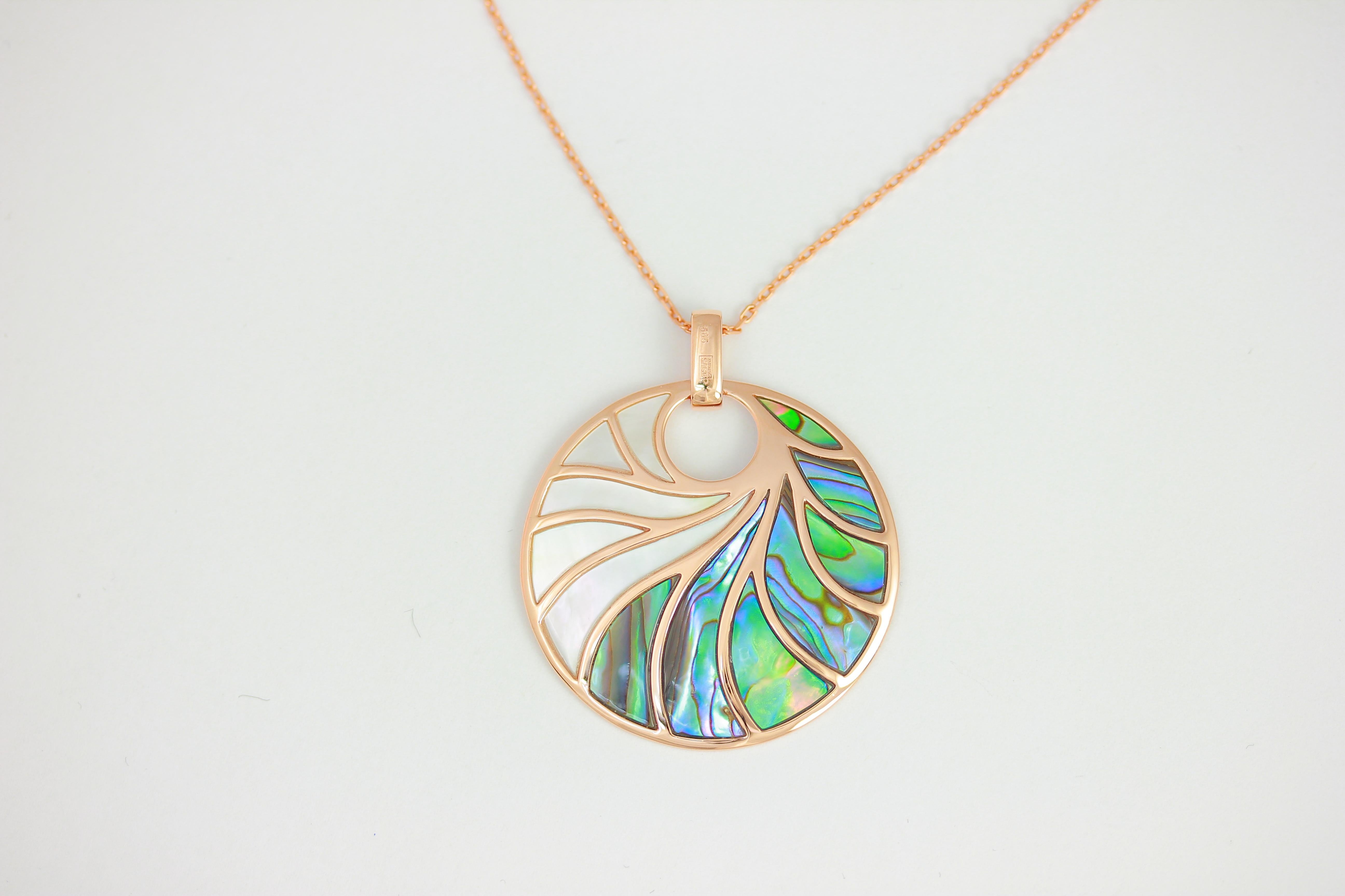 14K PG LARGE ROUND ABALONE AND WHITE MOP WITH DIAMOND BALE VENUS II PENDANT WITH CHAIN, 28 DIA 0.07 Carats
