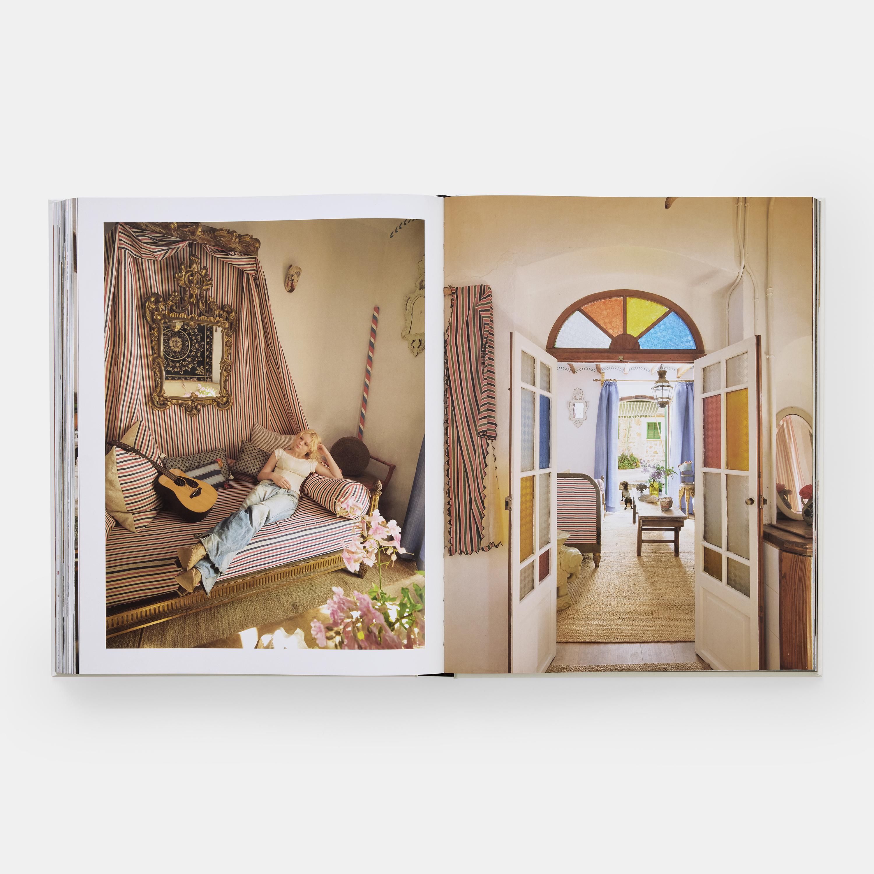XXIe siècle et contemporain FREDERIC : The Last Word in Chic en vente