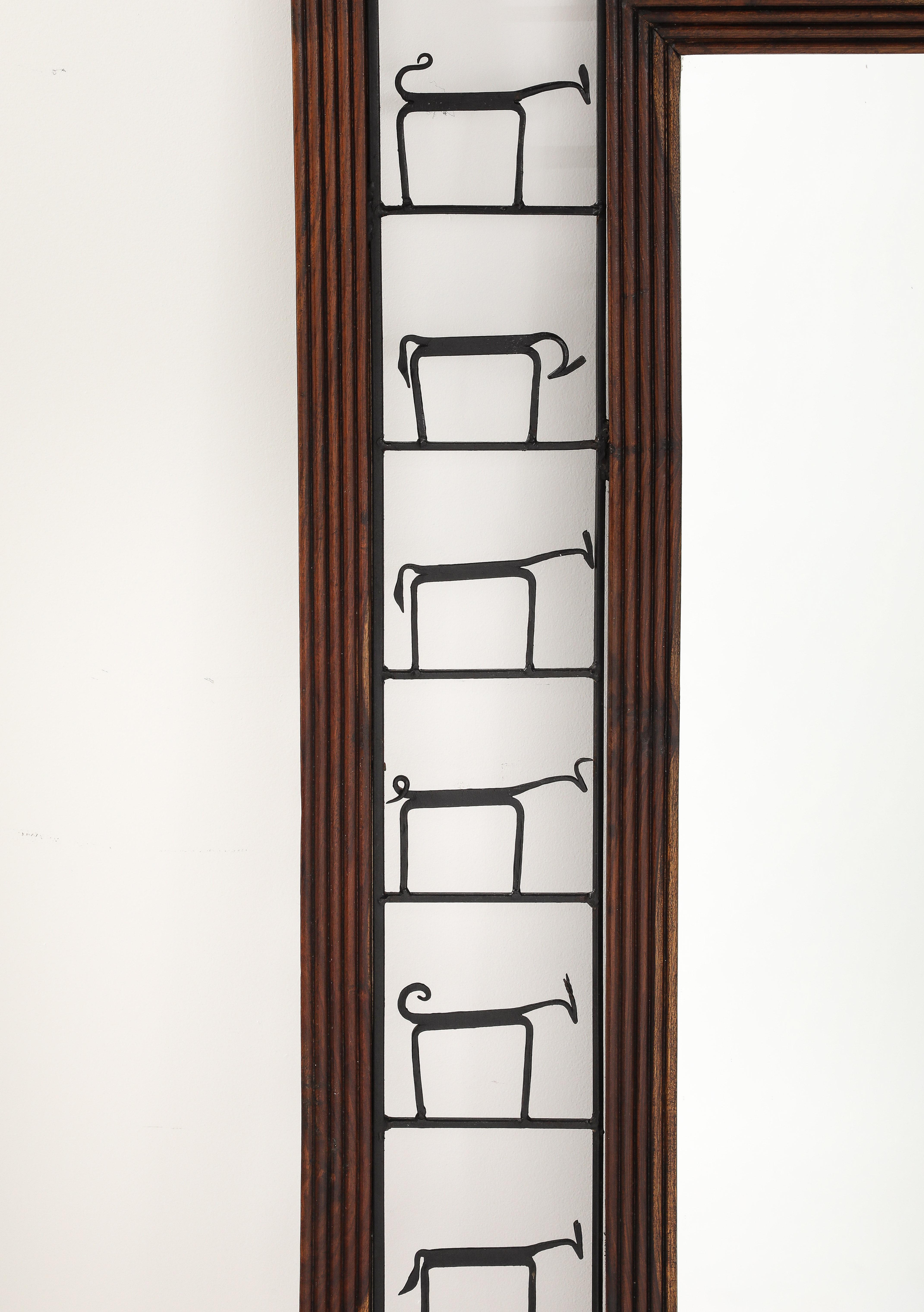 Specchio da parete figurato in ferro e legno Frederic Weinberg, 1950 circa in vendita 7