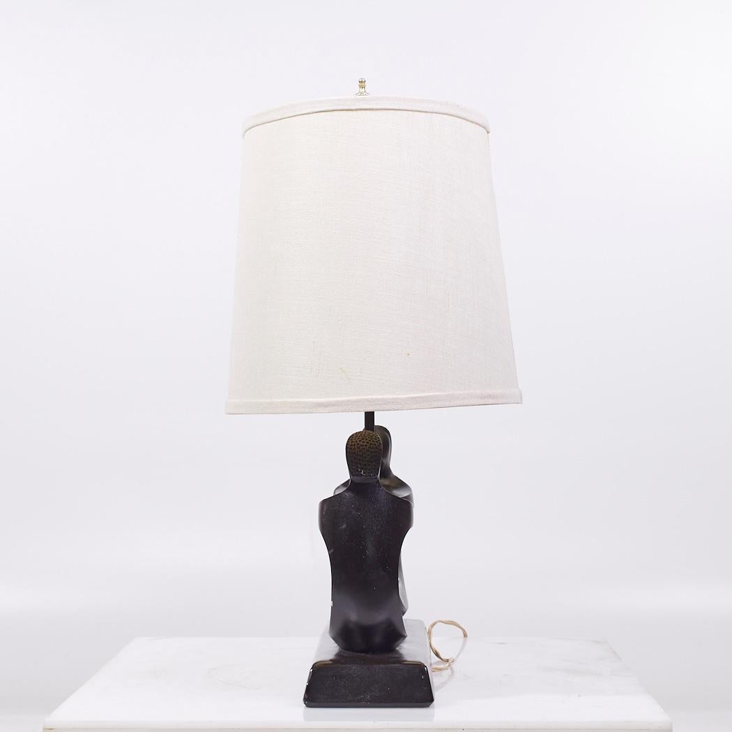 Estilo Frederic Weinberg F.A. I. P. Lámpara de mesa figurativa de mediados de siglo Estadounidense en venta