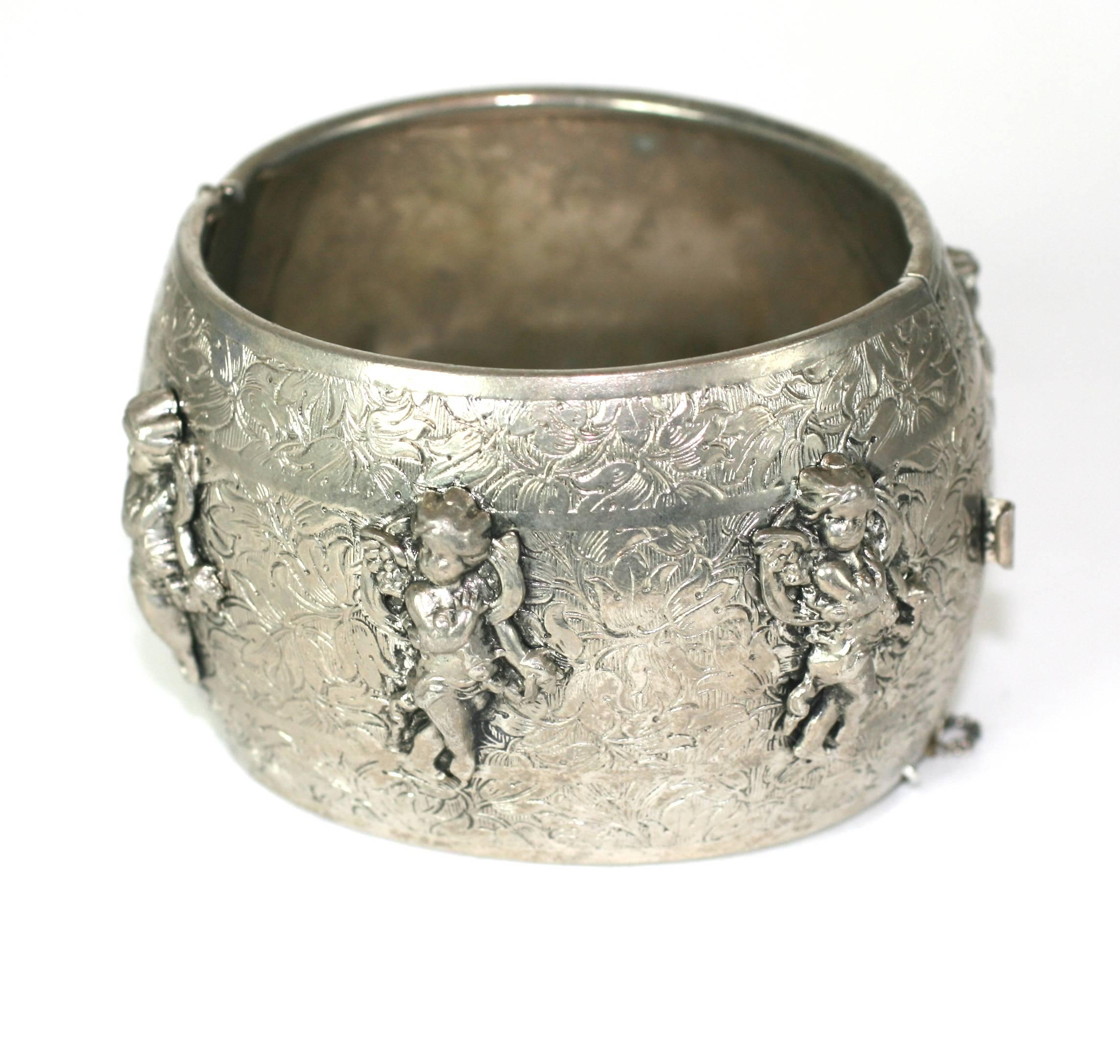 Romantique Bracelet manchette chérubin Frederich en vente