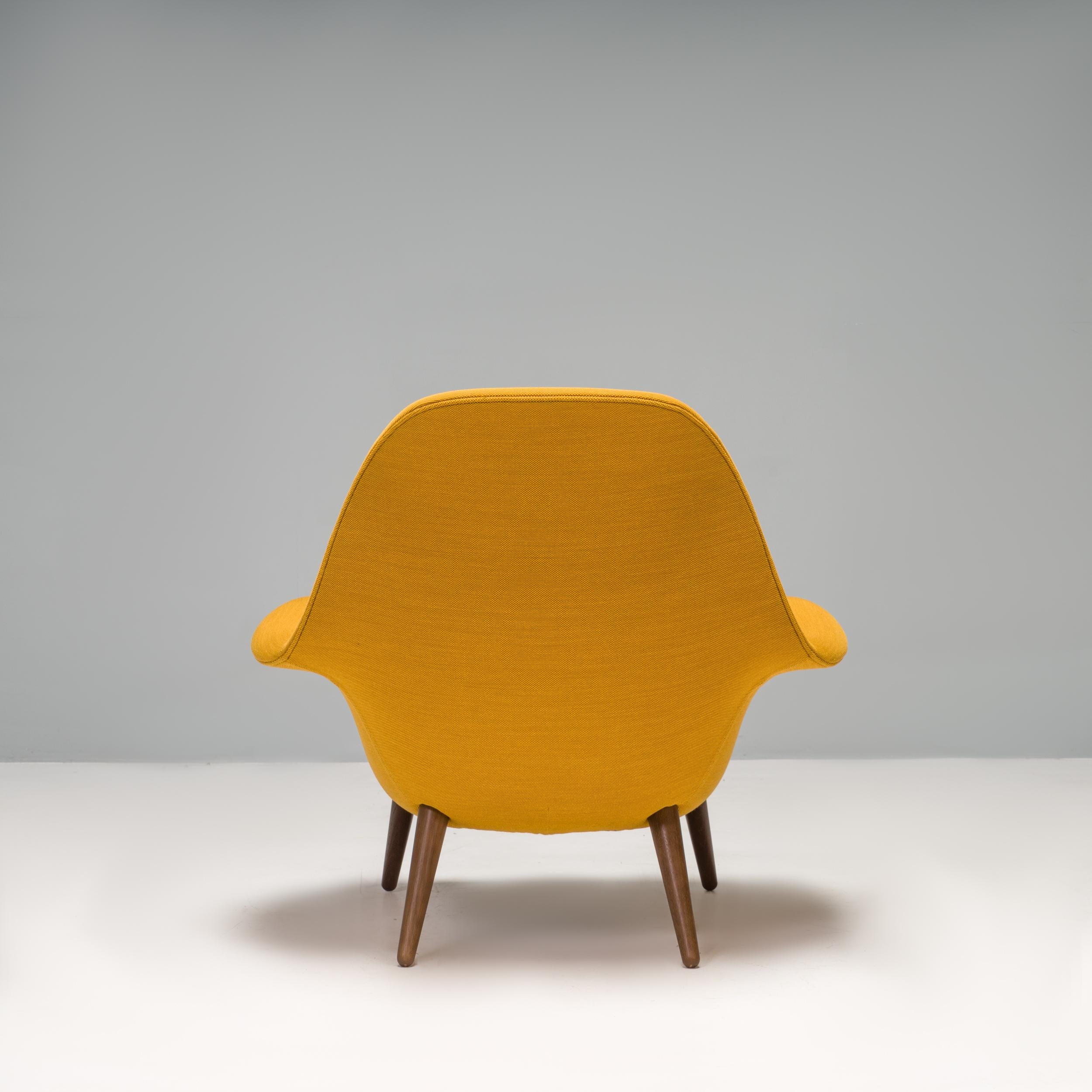 XXIe siècle et contemporain Fredericia by Space Copenhagen Fauteuil lounge Swoon en tissu jaune moutarde, 2021 en vente