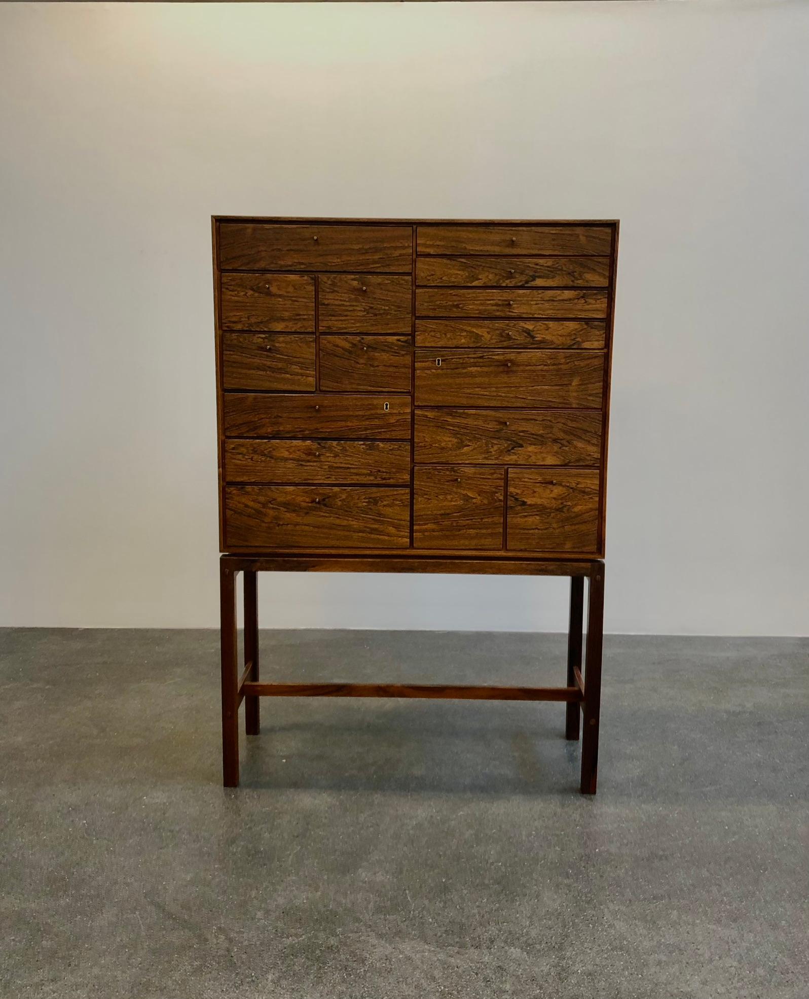 Scandinavian Modern Fredericia Mobelfabrik Rosewood Cabinet with 16 Drawers For Sale