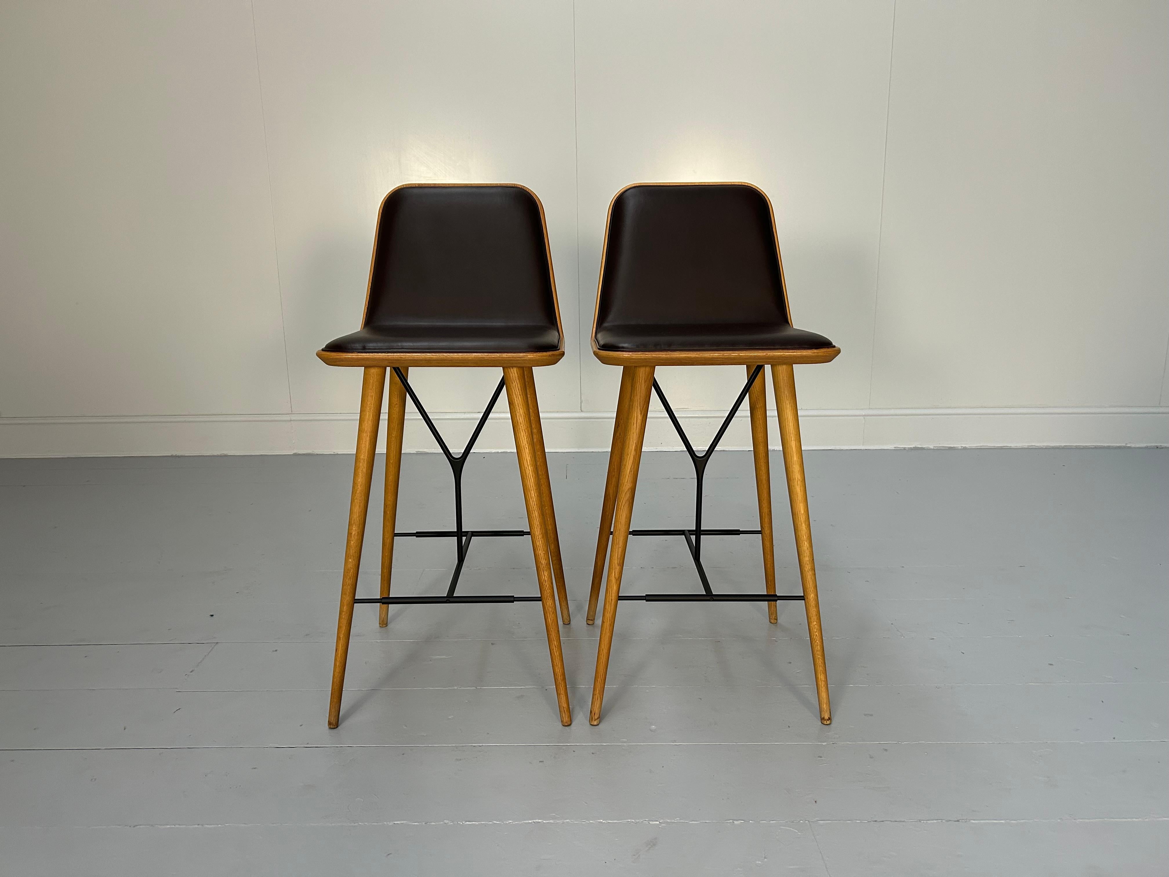 Fredericia “Spine” Counter Bar Stools - Set of 6 - In Brown Leather In Good Condition For Sale In Barrowford, GB