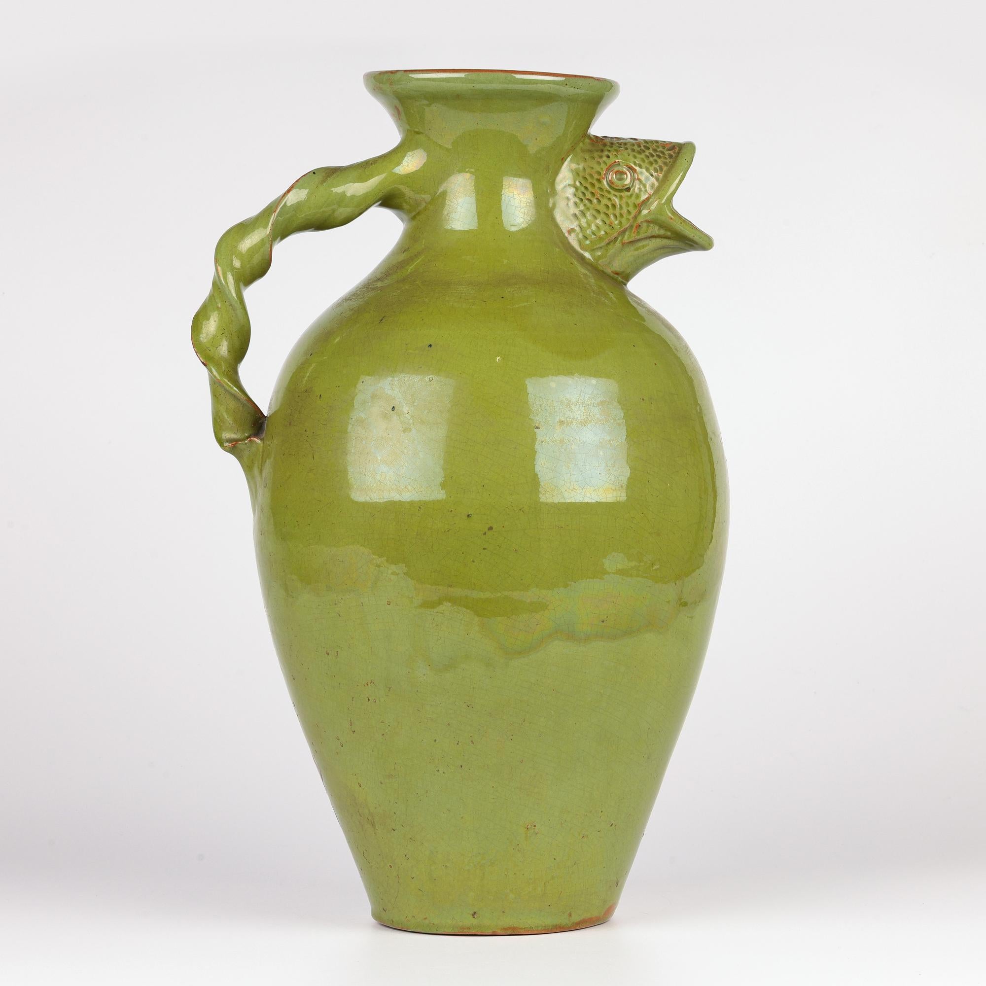 Pichet à poisson en poterie d'art Frederick Braddon pour Charles Brannam 1896 en vente 3
