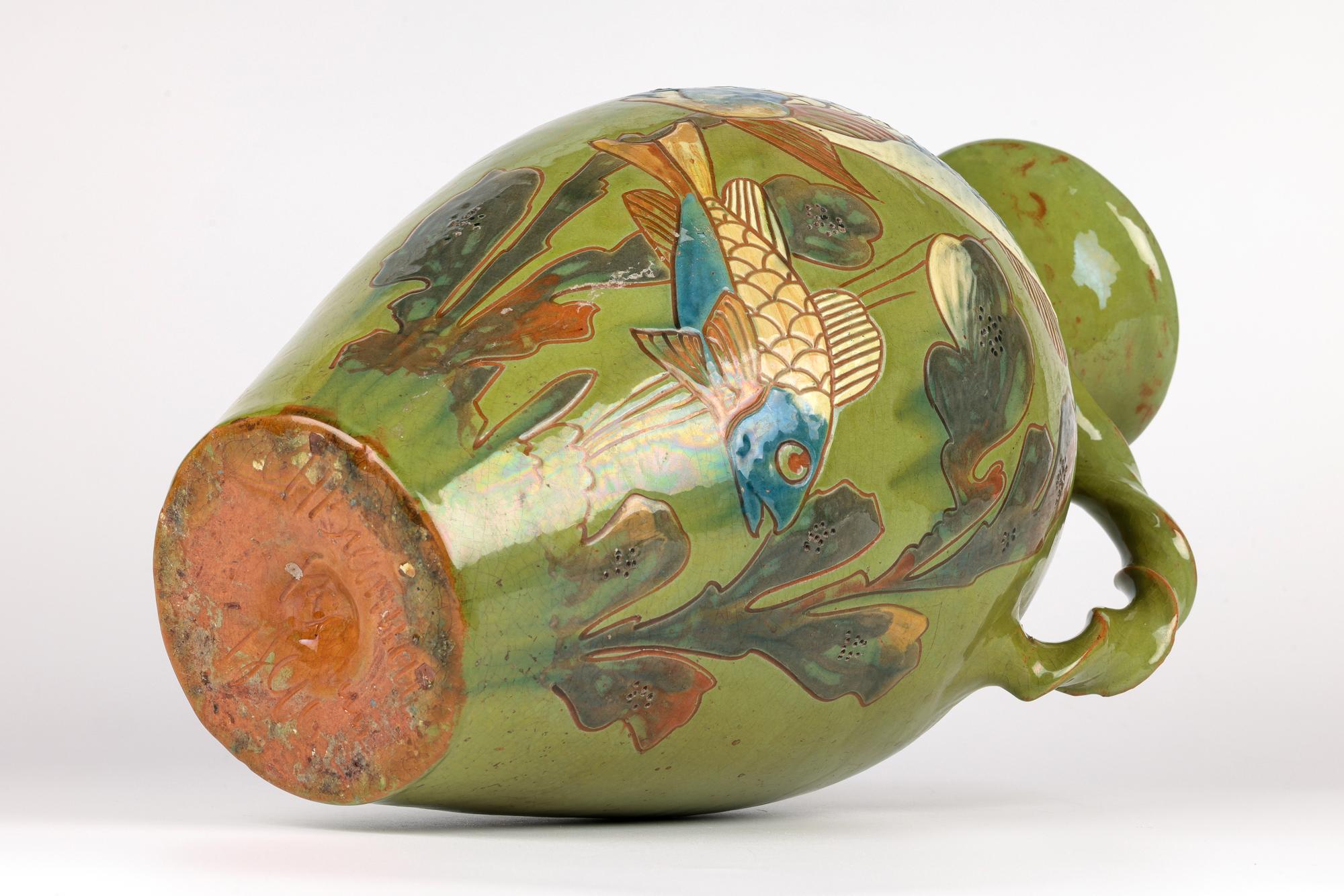 Pichet à poisson en poterie d'art Frederick Braddon pour Charles Brannam 1896 en vente 4