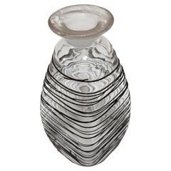 Frederick Carder for Steuben Glass Vanity Bottle Clear Crystal with Black 1920s (Bouteille de toilette en verre clair et noir)