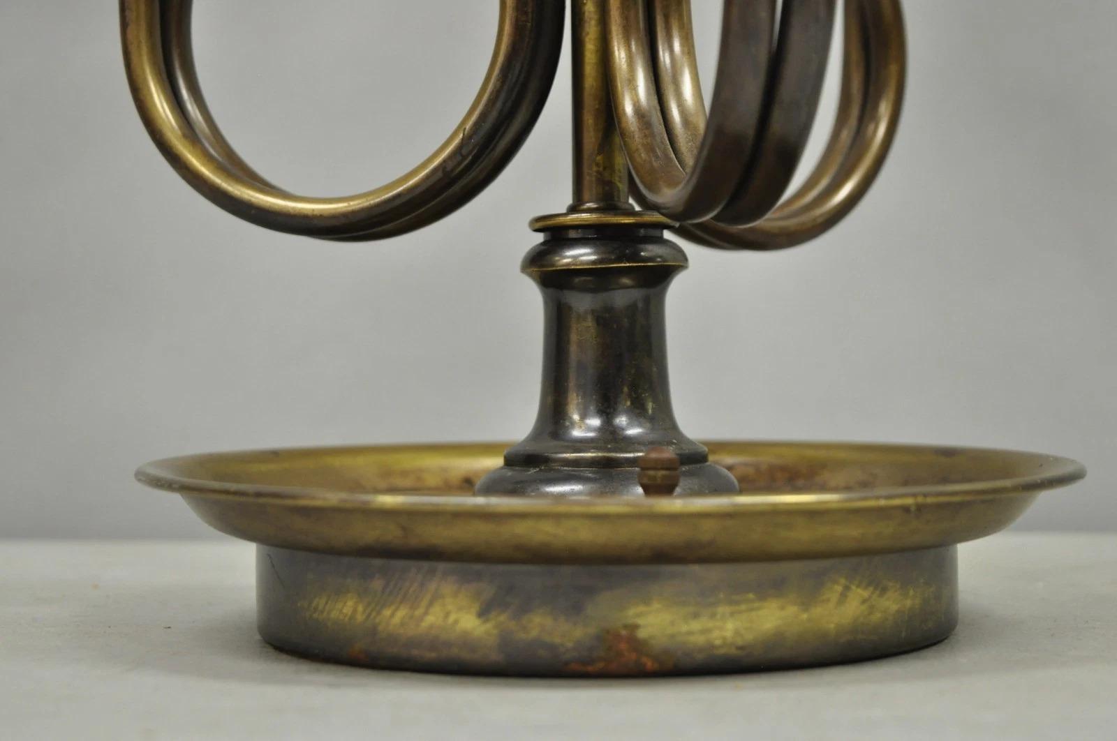 Frederick Cooper Messing Bouillotte Trompete Arm Tischlampe w / Grün Tole Schatten im Angebot 3