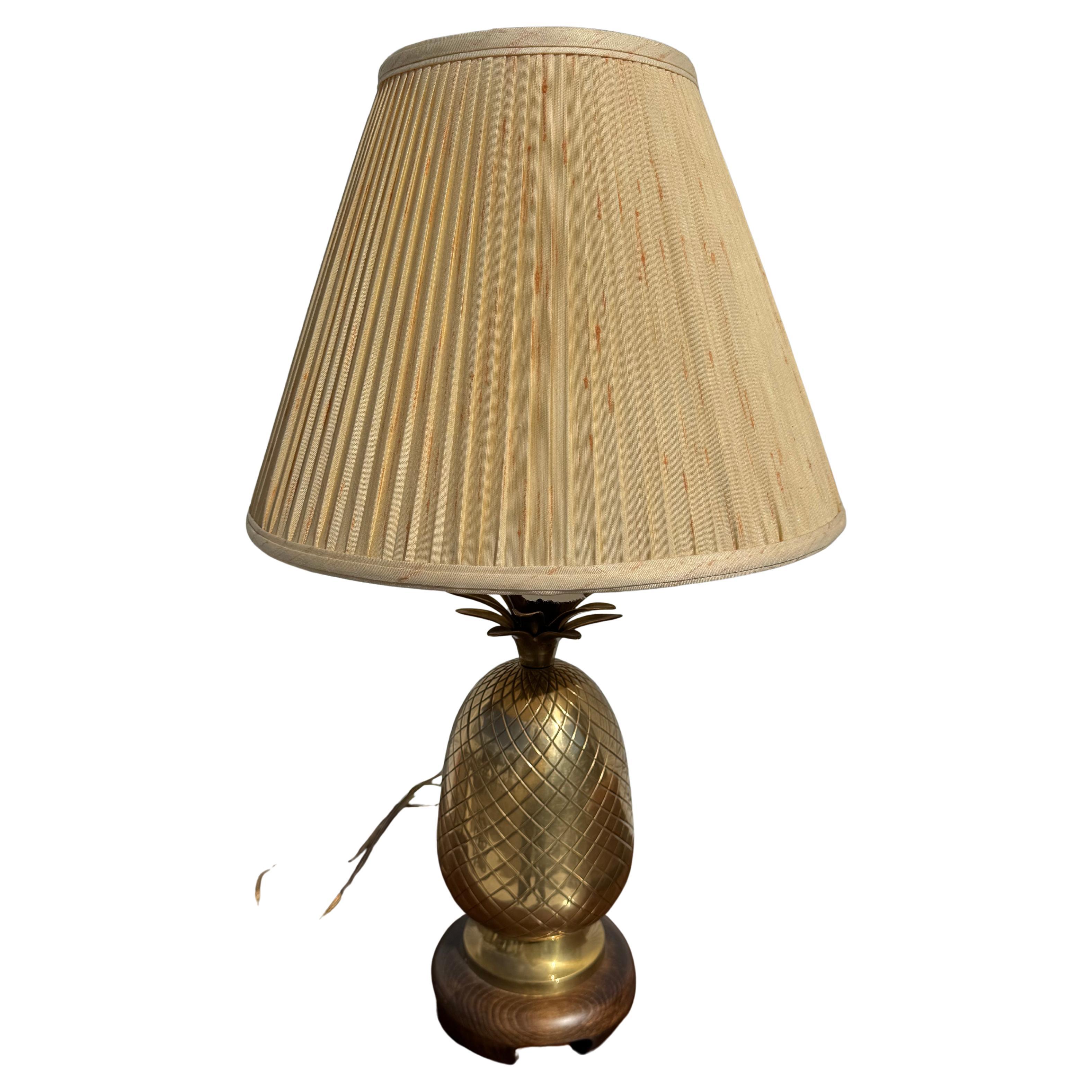 Lampada da tavolo ad ananas in ottone Frederick Cooper