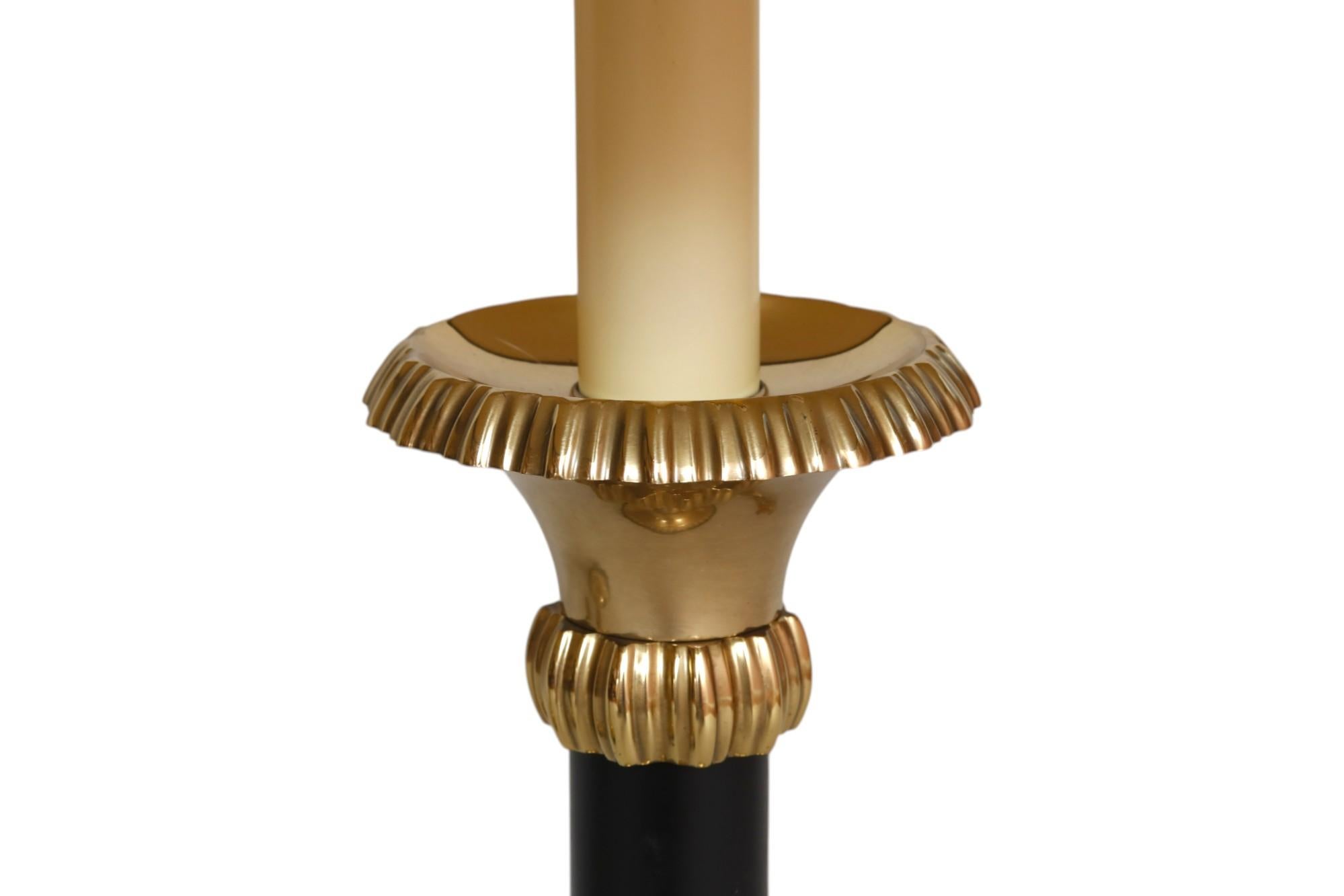 20ième siècle Paire de lampes-bougies Frederick Cooper en vente