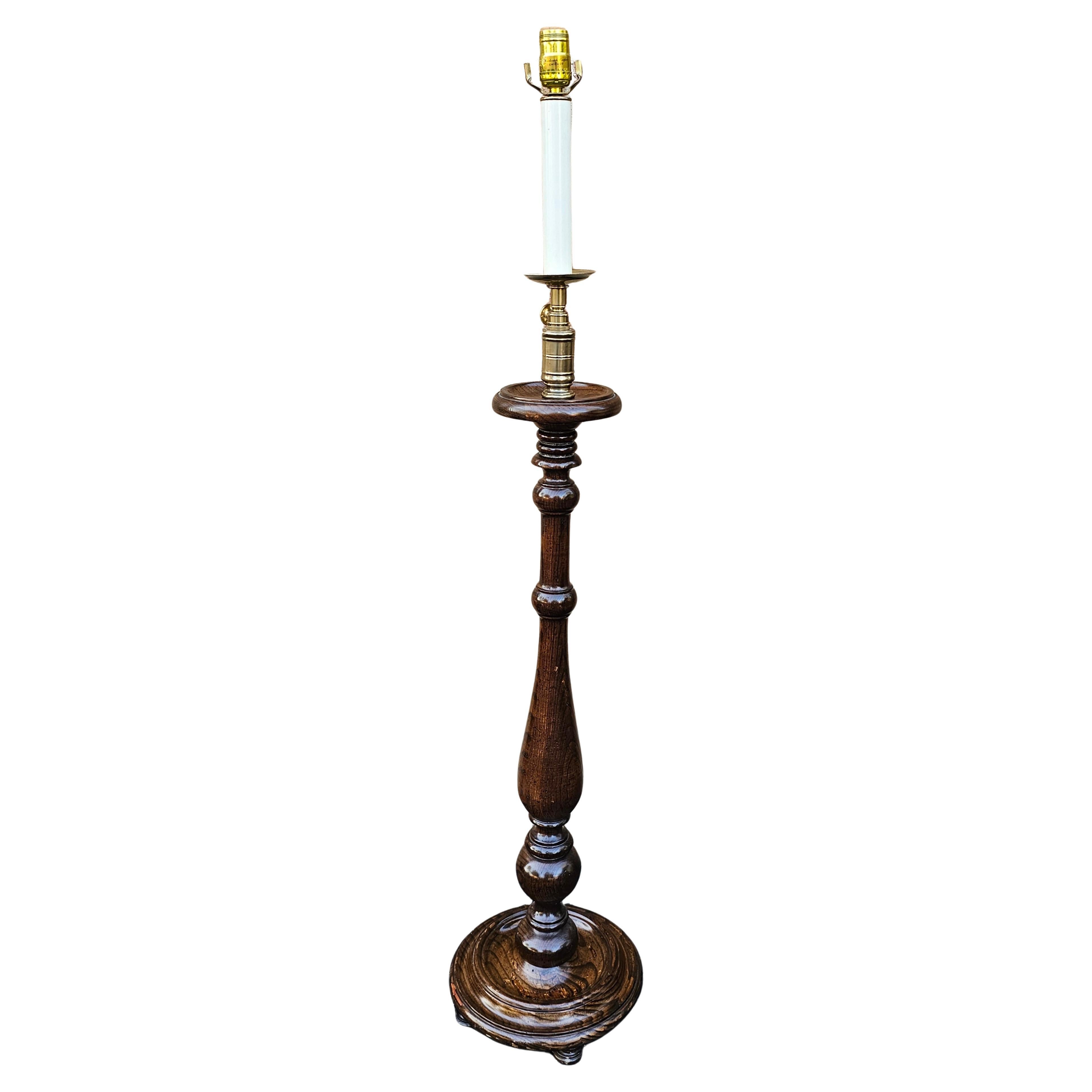Carved Stehlampen