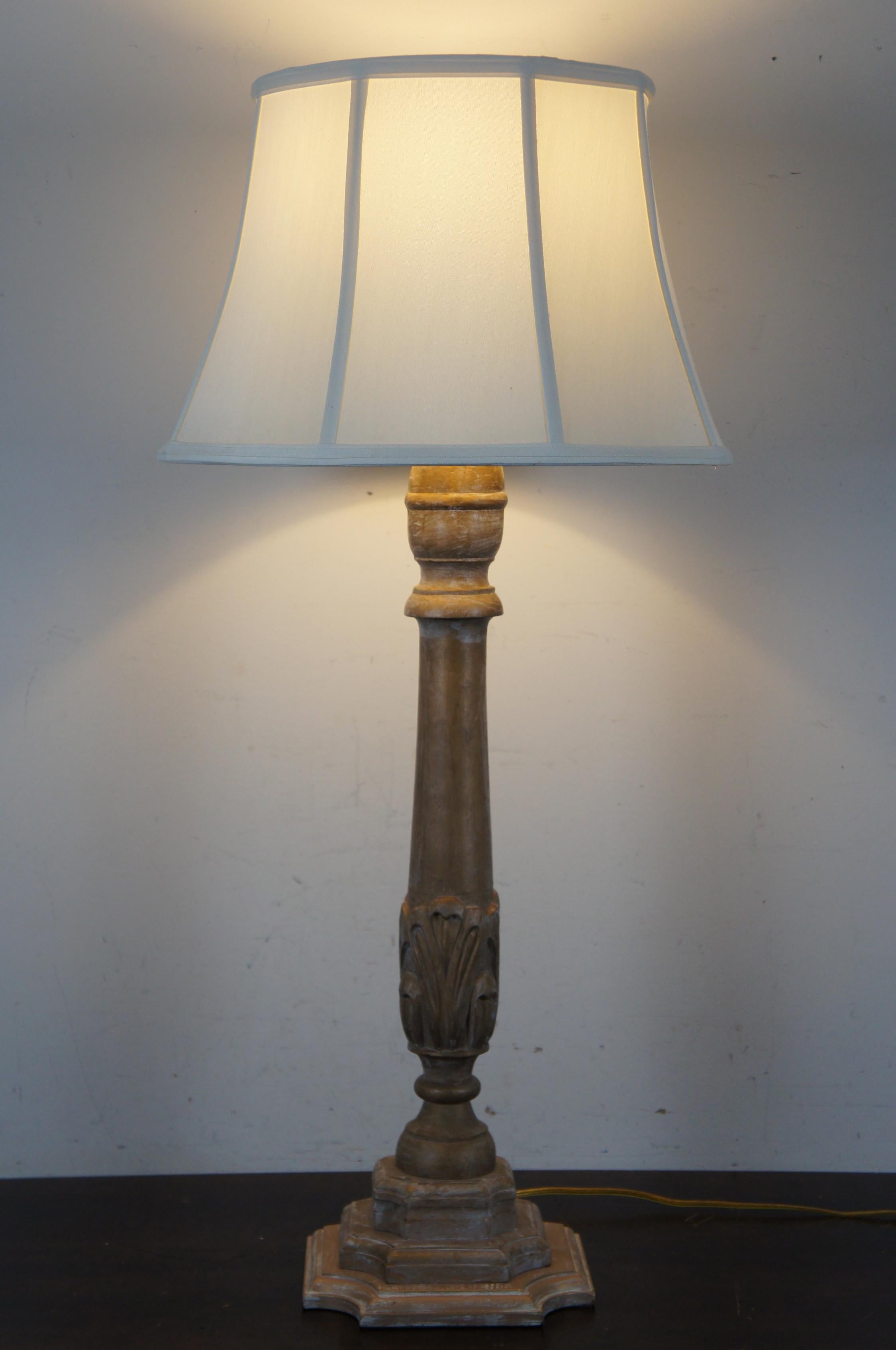 20th Century Frederick Cooper Carved Wood Column Table Lamp Distressed Gold For Sale