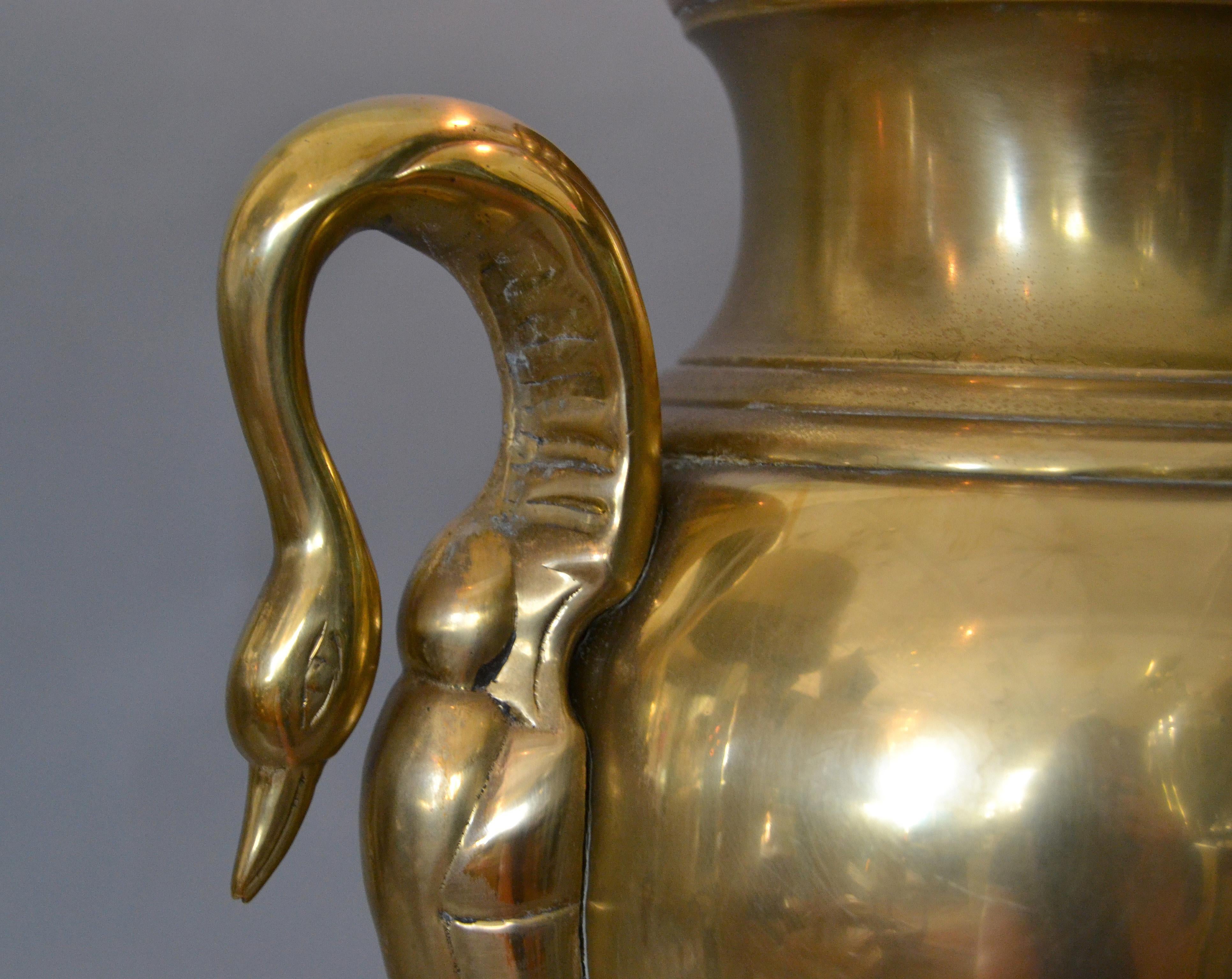 Mid-20th Century Frederick Cooper Hollywood Regency Heavy Brass Swan Details and Wood Table Lamp 