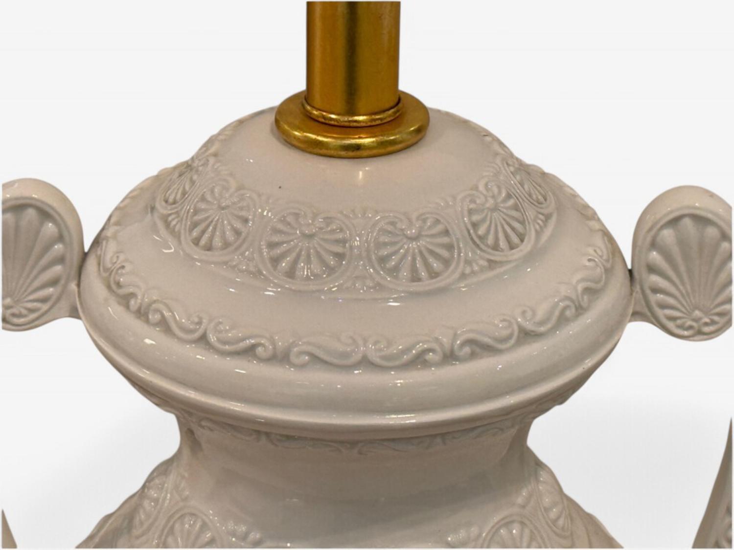 Frederick Cooper, Lenox, style néoclassique, porcelaine blanche, lampes de bureau, années 1980 en vente 1