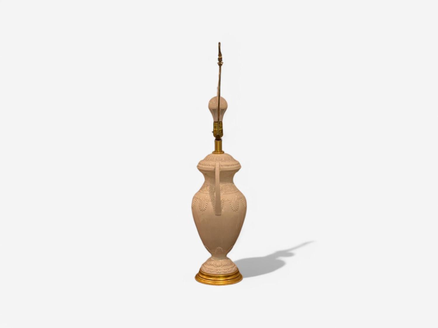 Frederick Cooper, Lenox, style néoclassique, porcelaine blanche, lampes de bureau, années 1980 en vente 3