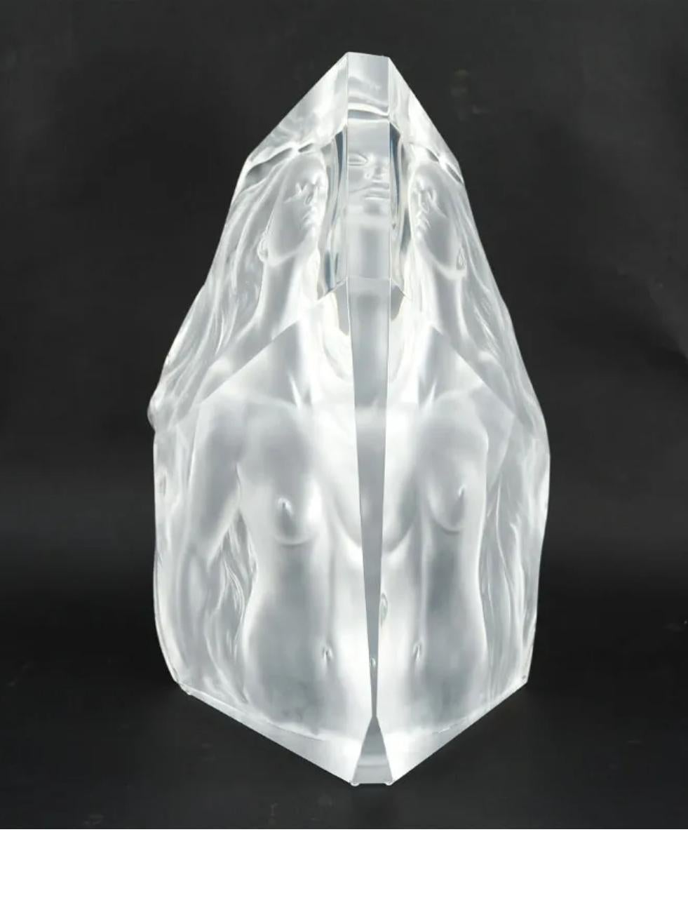 Acrylique Frederick E. Hart (Américain 1943-1999), Exaltation, sculpture en acrylique en taille-douce en vente