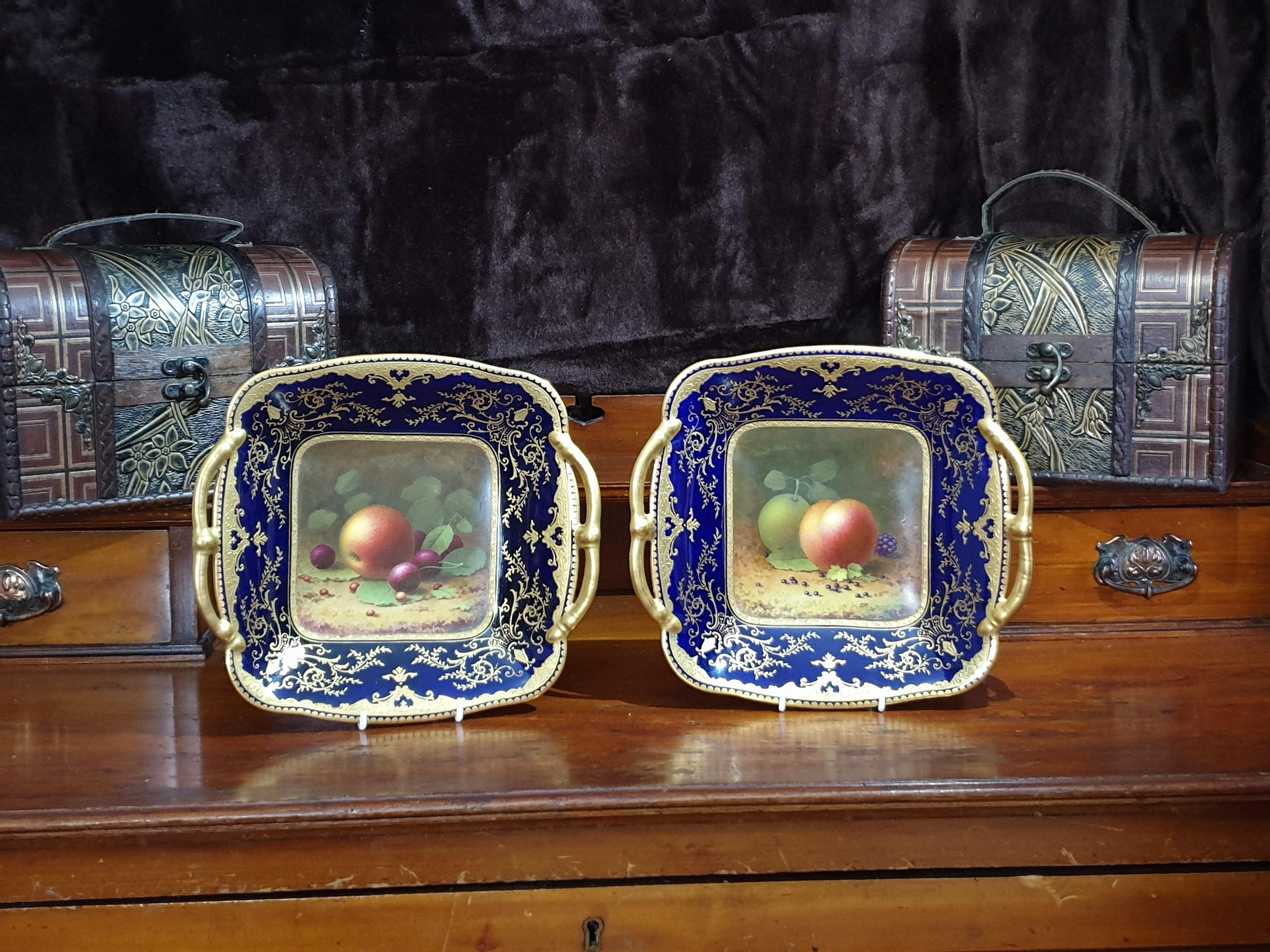 19th Century English Cobalt Blue Fruits Coalport Dessert Service Painted By Frederick Howard For Sale