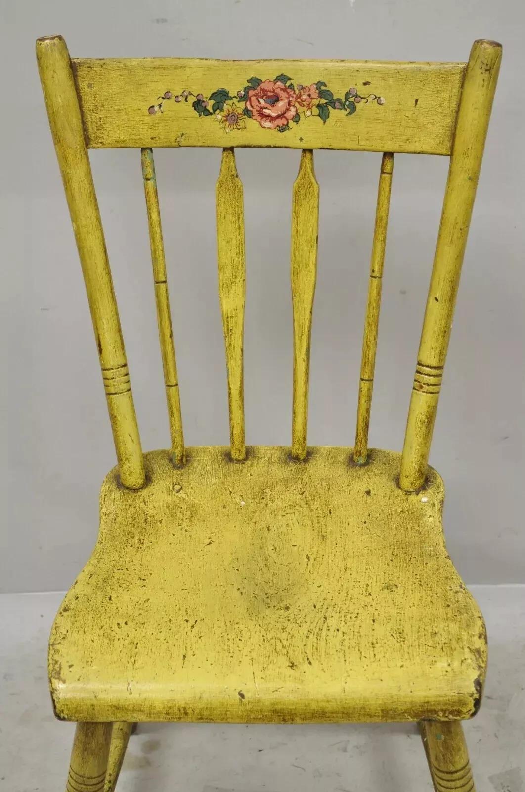Frederick Loeser & Co Yellow American Primitive Hitchcock Painted Side Chair (A) In Good Condition For Sale In Philadelphia, PA